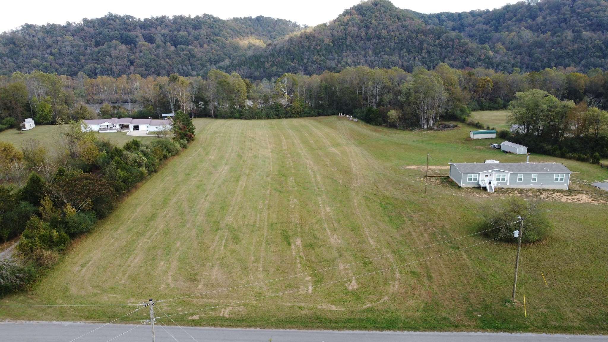 16 Fairground Lane, Whitleyville, TN 38588