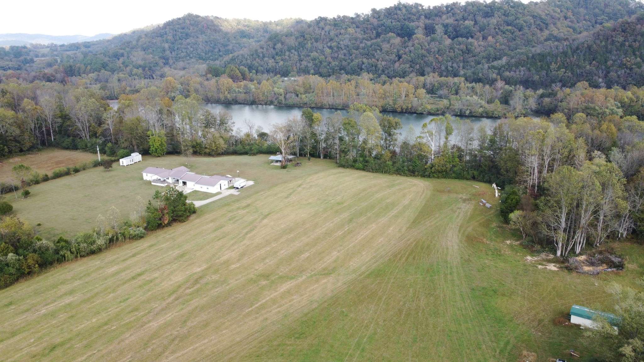 16 Fairground Lane, Whitleyville, TN 38588