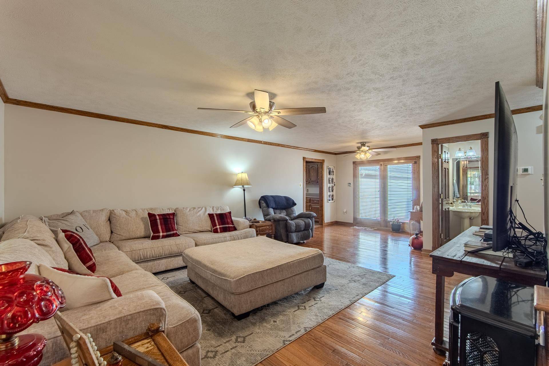 1075 Hwy 203, Savannah, TN 38372