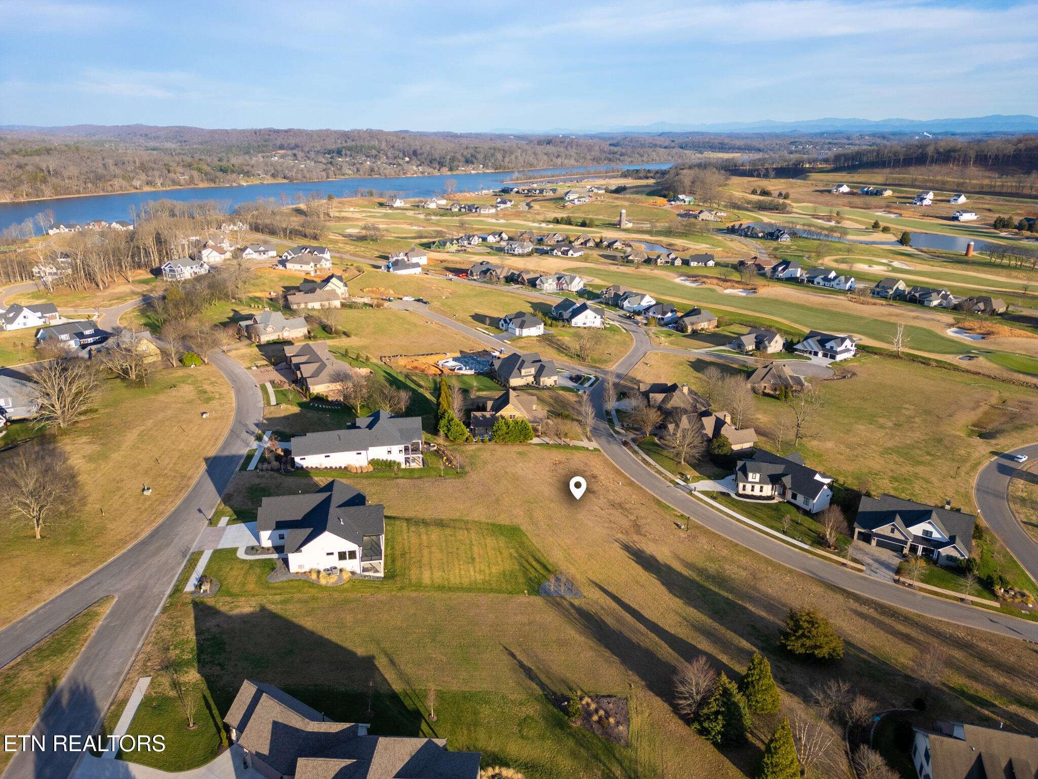 325 Chestnut Lane, Loudon, TN 37774