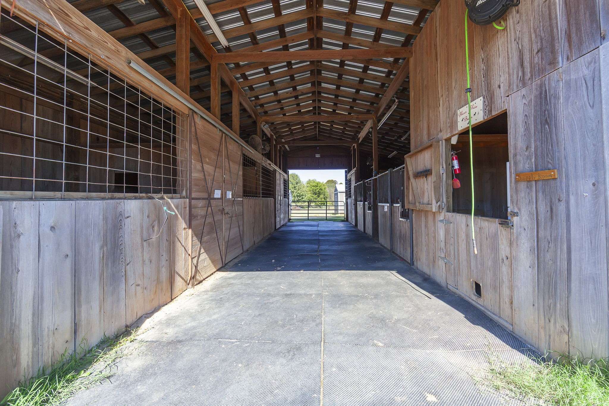 130 Cooper Anderson Rd, Jackson, TN 38305
