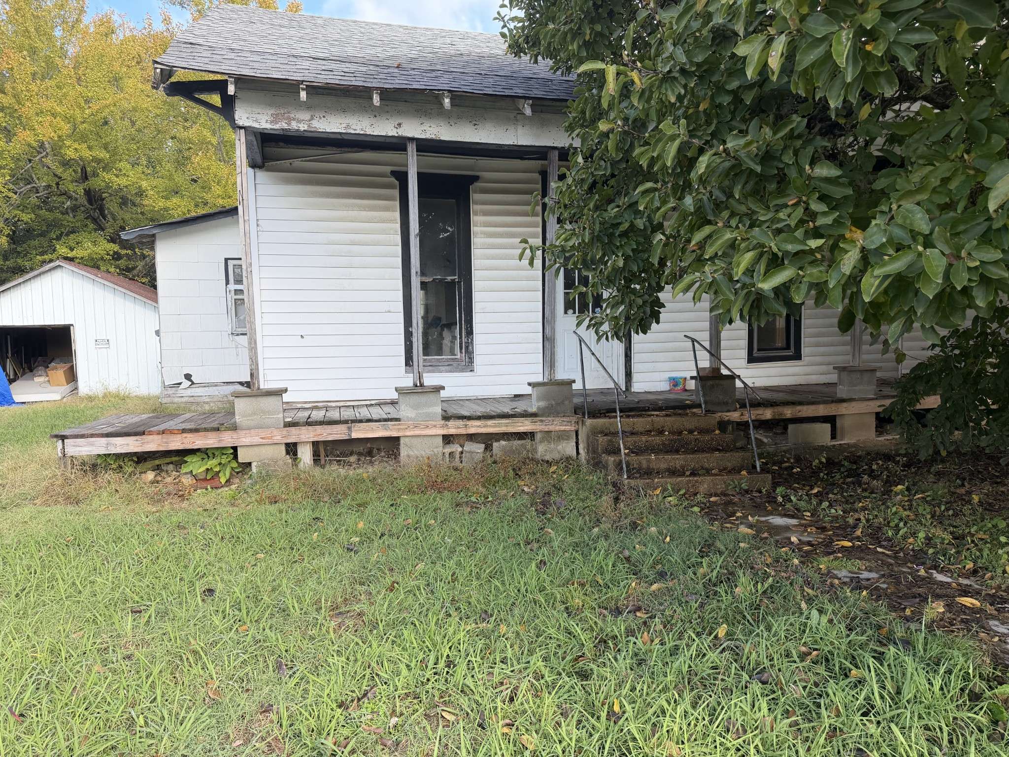 62 High St #E, Mc Ewen, TN 37101