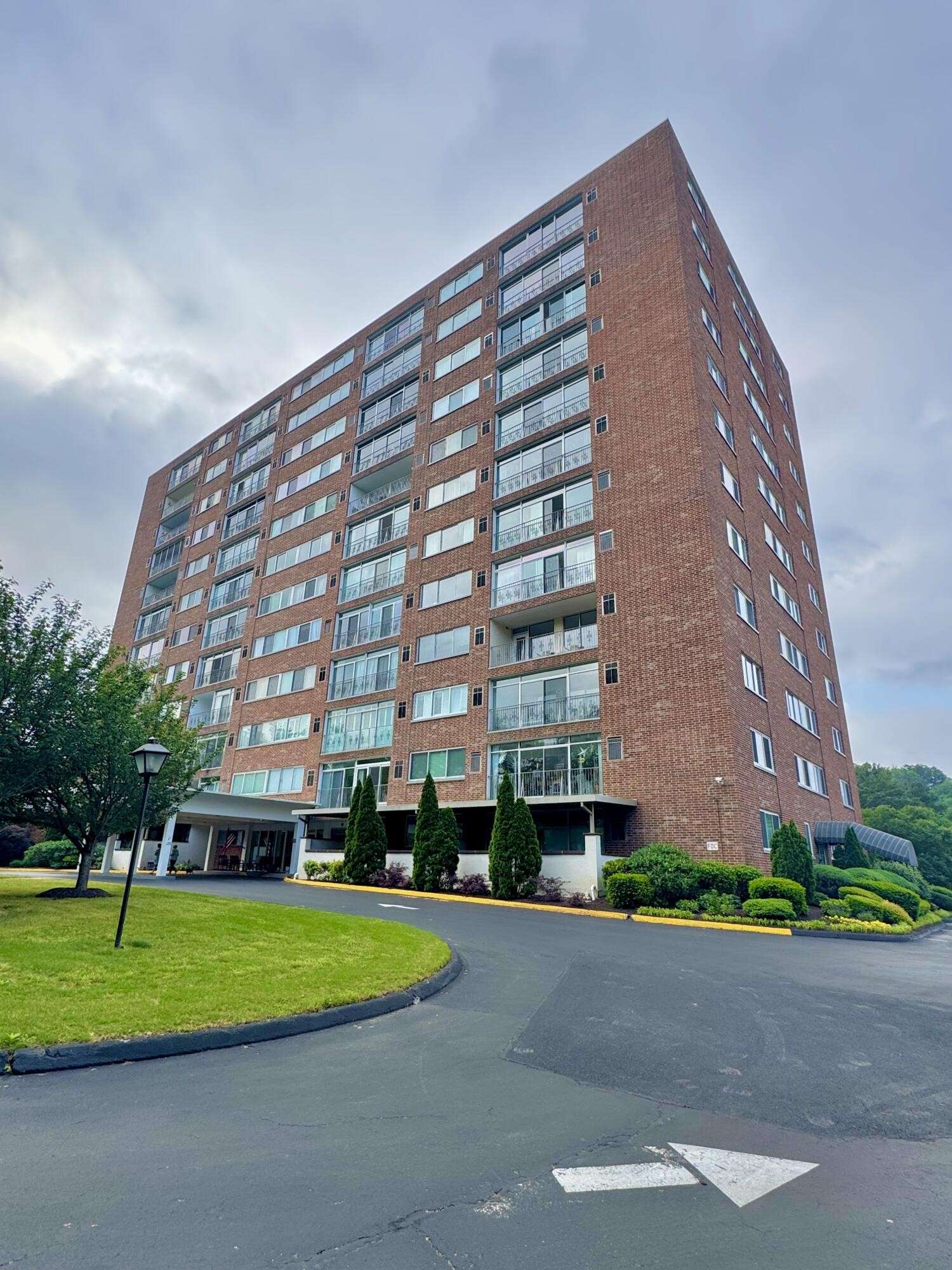 1414 Continental Drive #302, Chattanooga, TN 37405