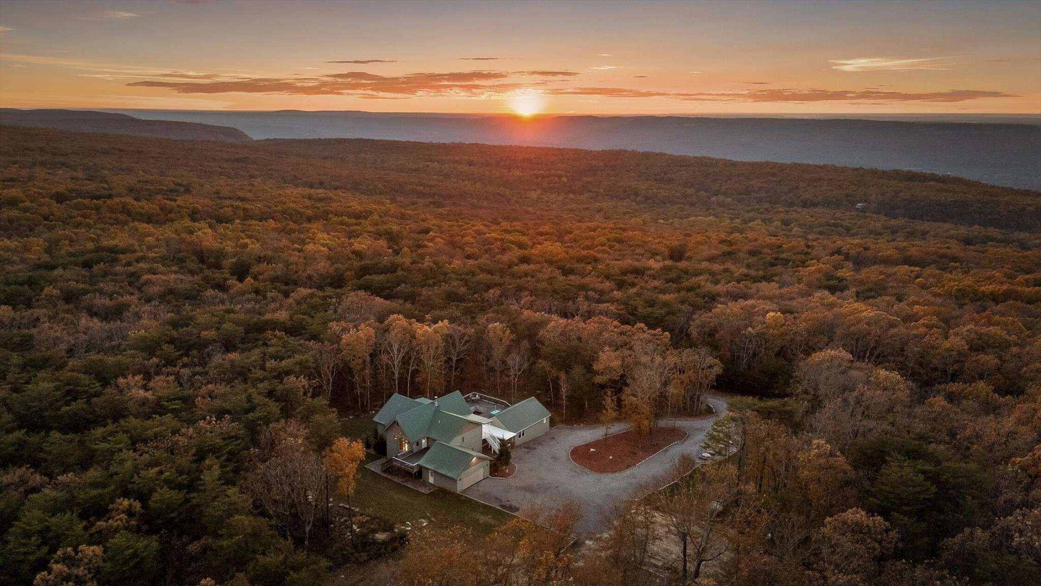 504 Wolf Run, Cloudland, GA 30731