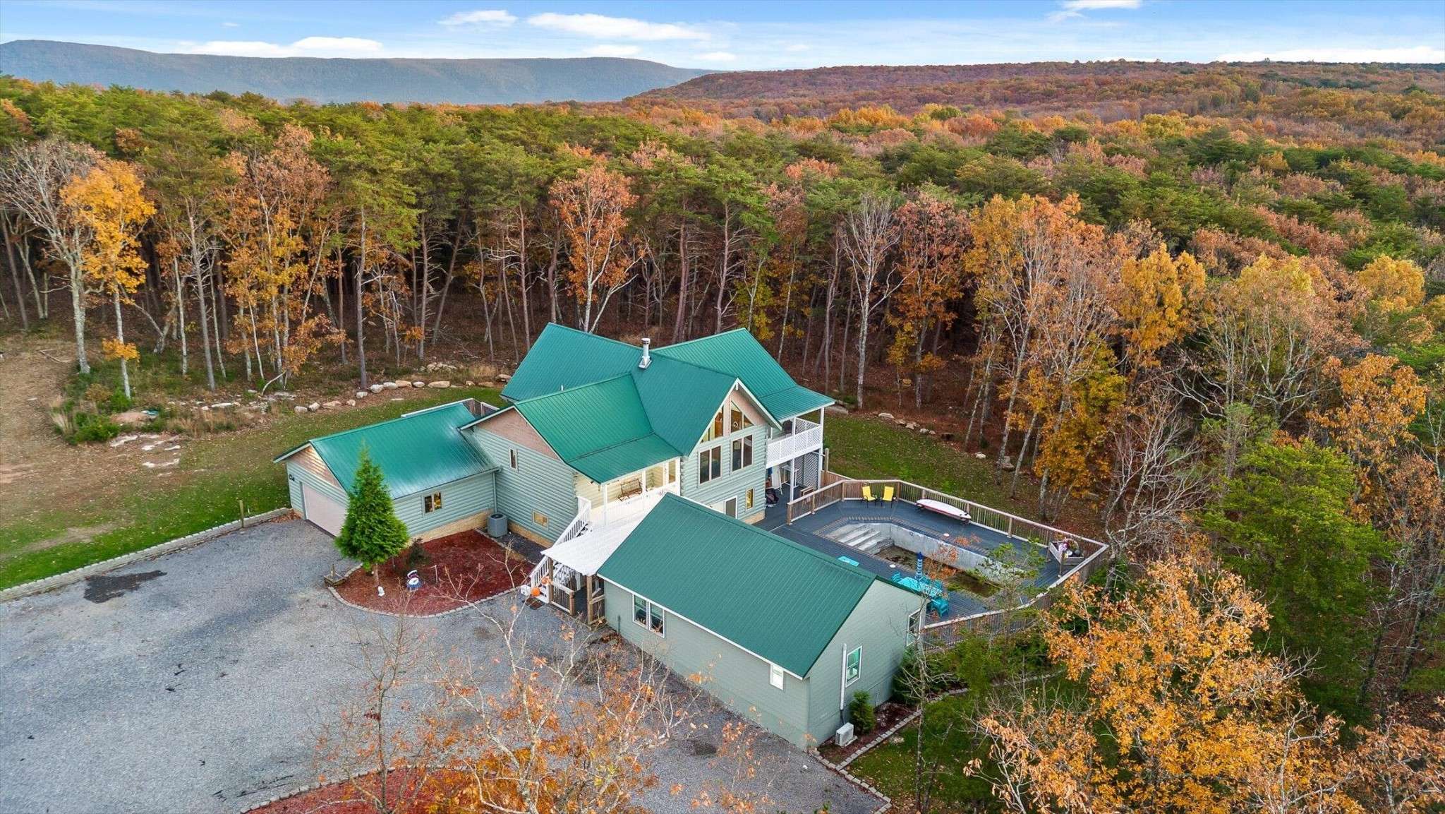 504 Wolf Run, Cloudland, GA 30731