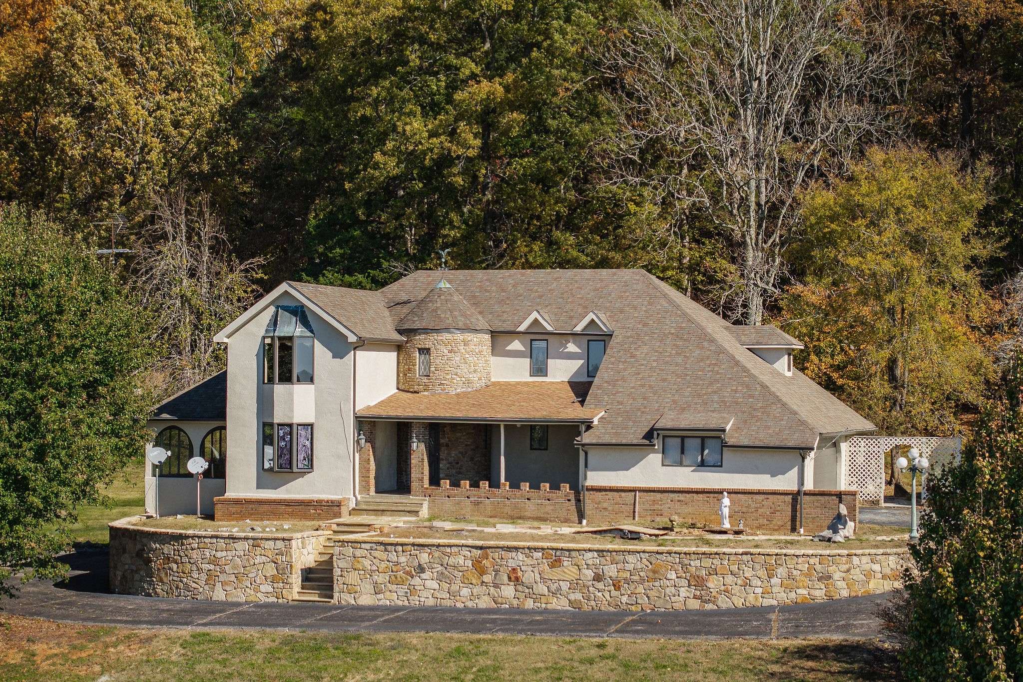 3300 Roberts Matthews Hwy, Sparta, TN 38583