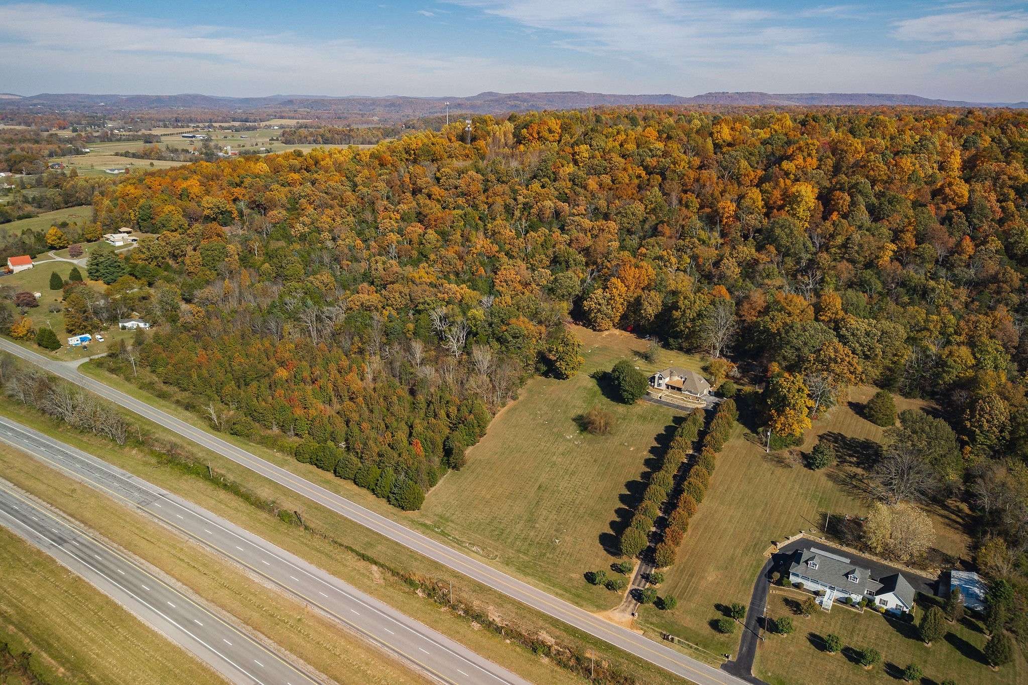 3300 Roberts Matthews Hwy, Sparta, TN 38583