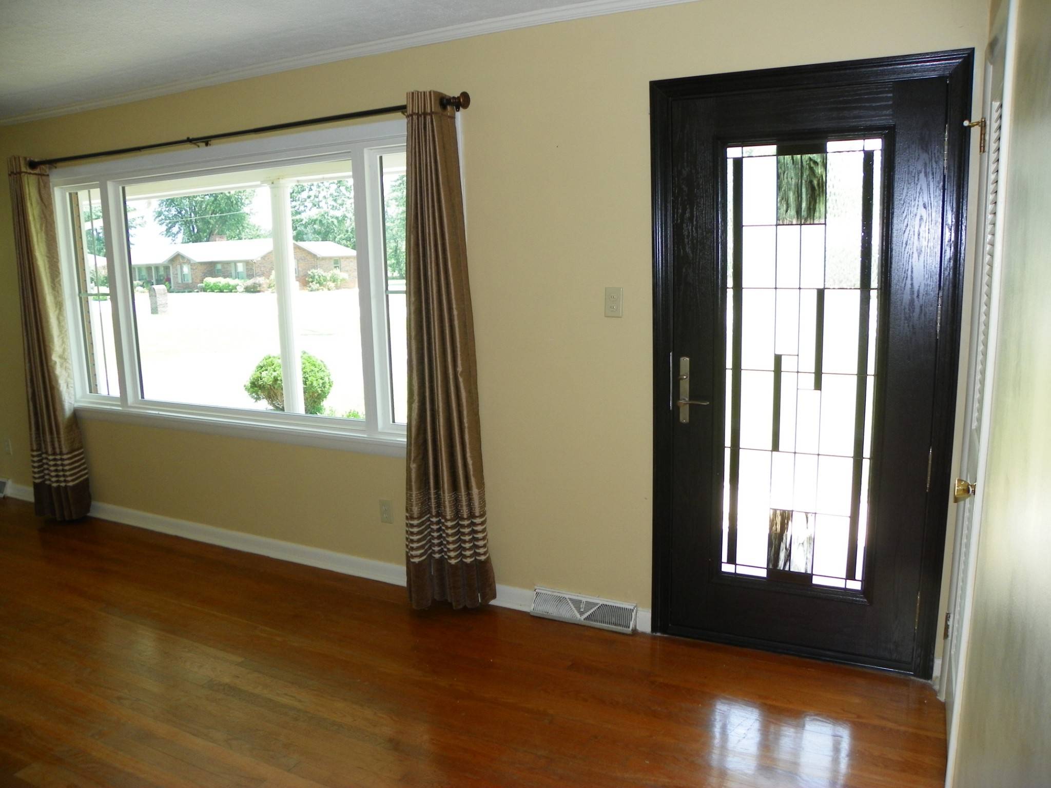 202 Gillen Dr, Sparta, TN 38583