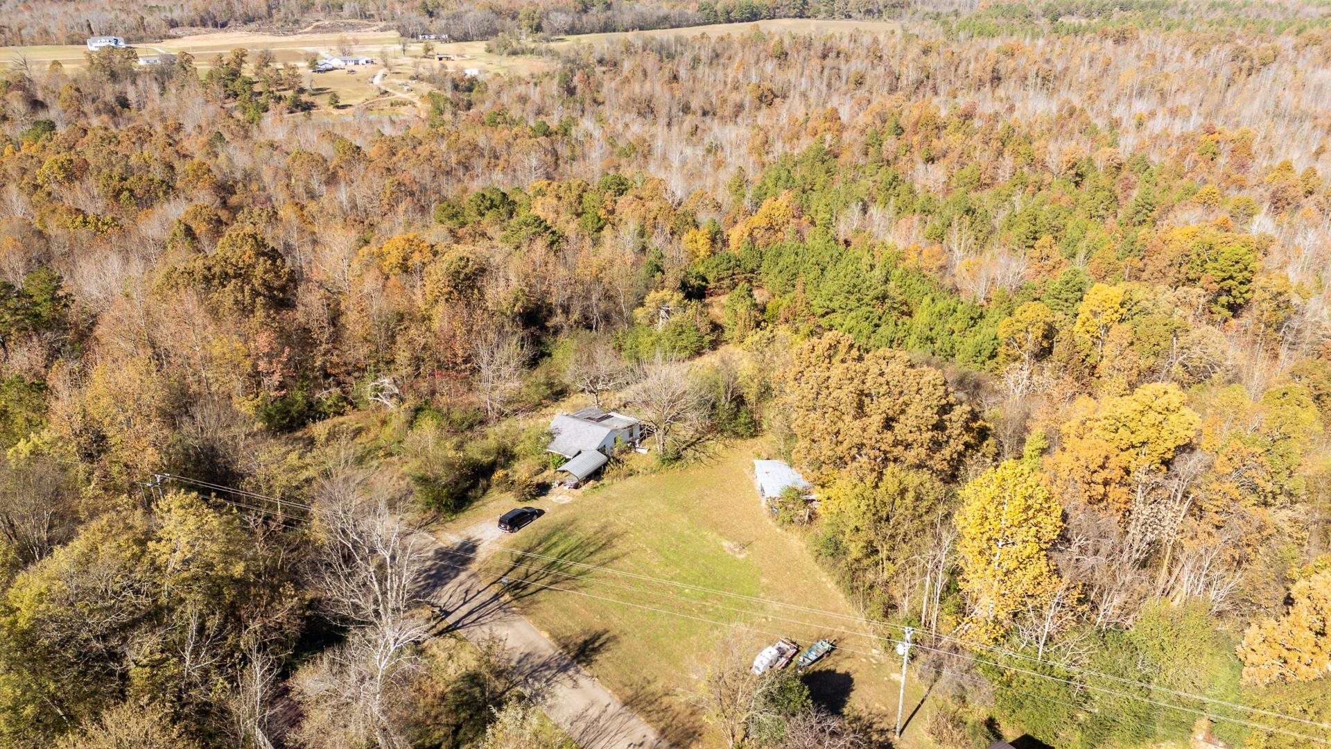 8069 OLD STAGE RD, Adamsville, TN 38310