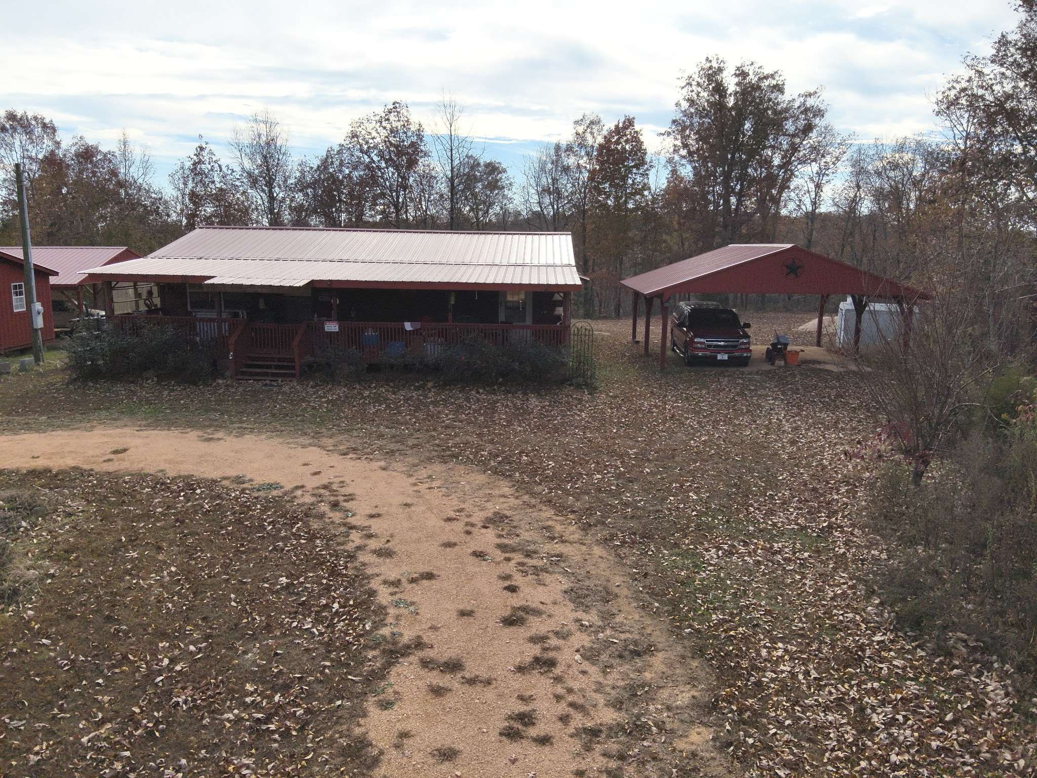 2383 Airport Ridge Rd, Linden, TN 37096