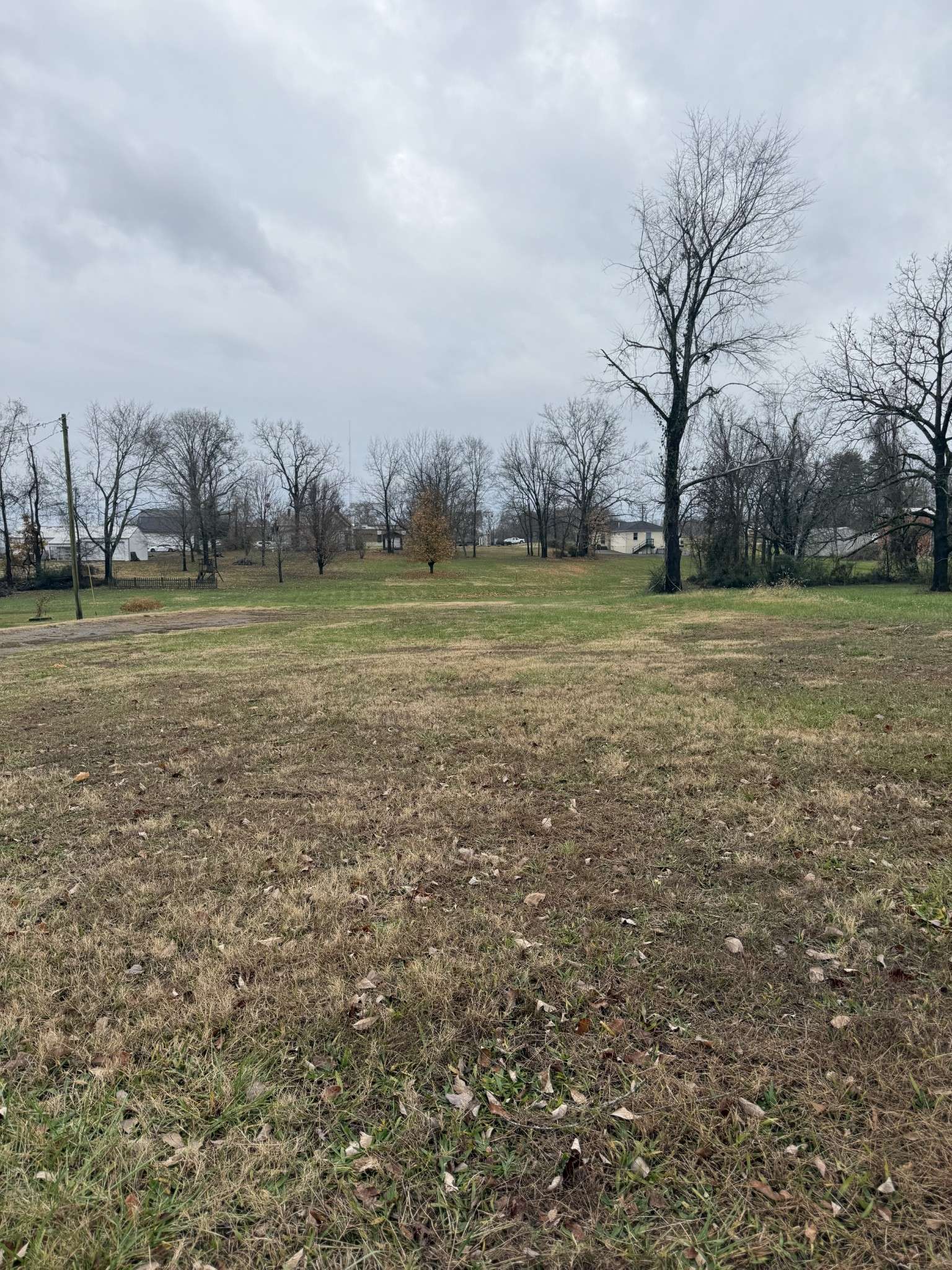 217 Church St, Lafayette, TN 37083