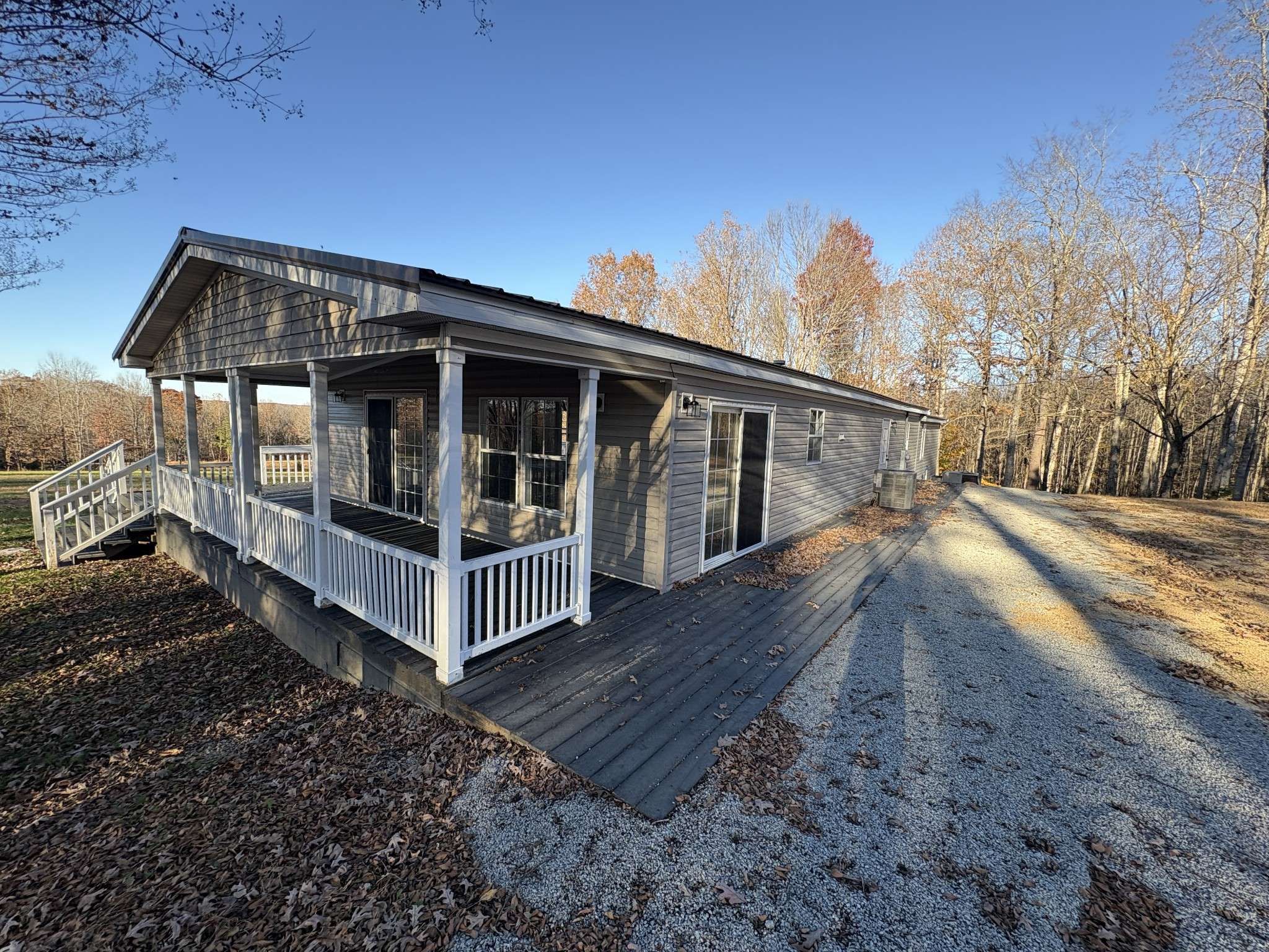 298 Leonard Jackson Rd, Waynesboro, TN 38485