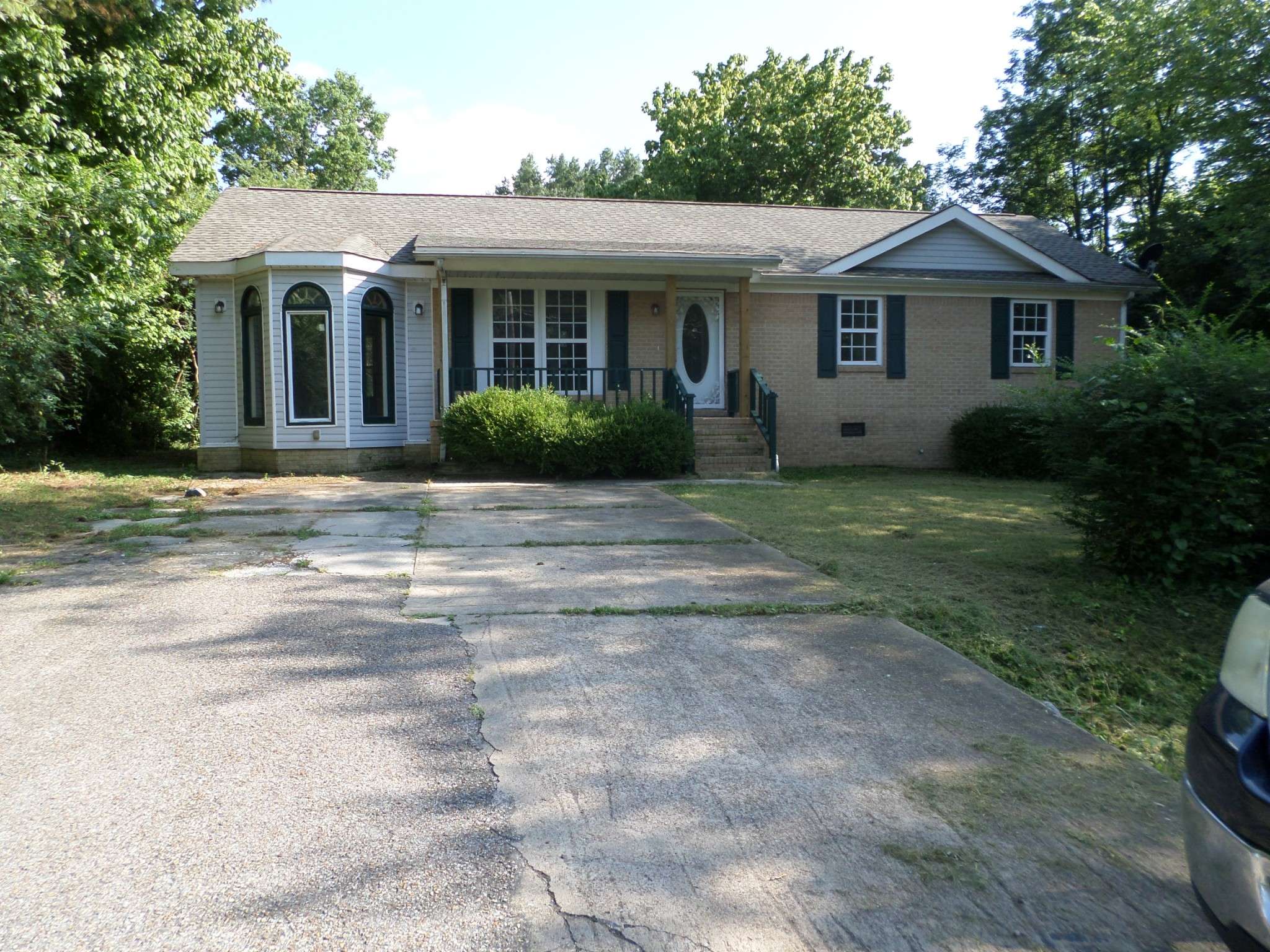 200 Cross St, Bolivar, TN 38008