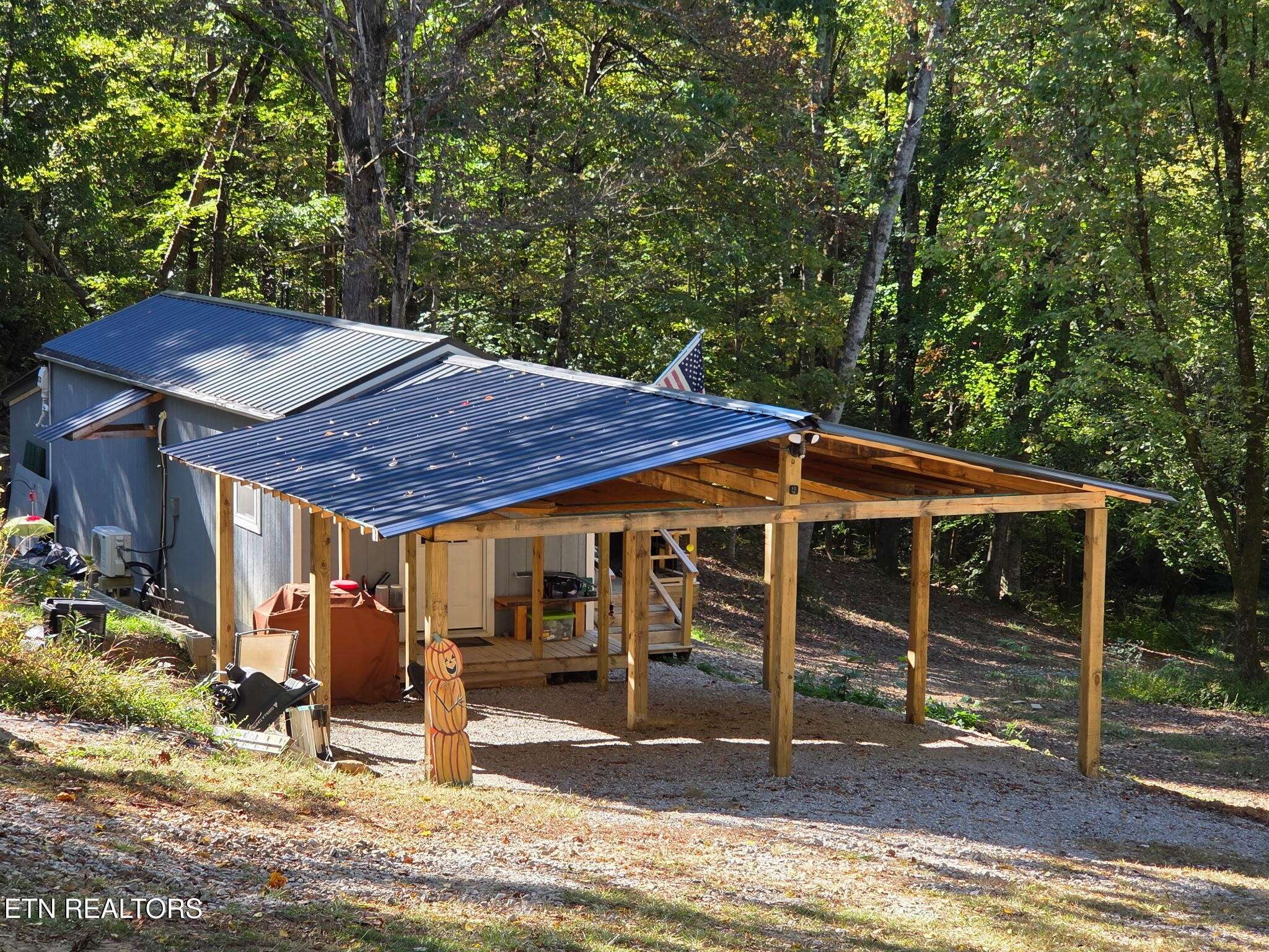 235 Sparta St, Spencer, TN 38585