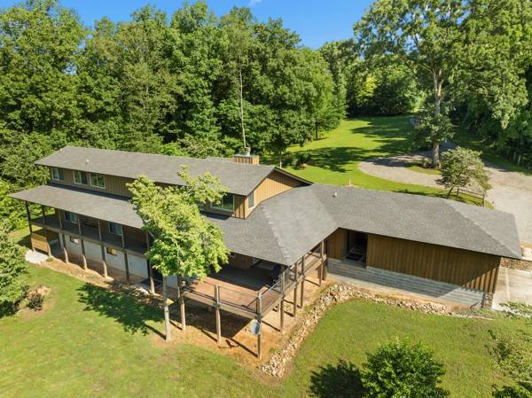2900 Tanyard Hill Rd, Lynchburg, TN 37352