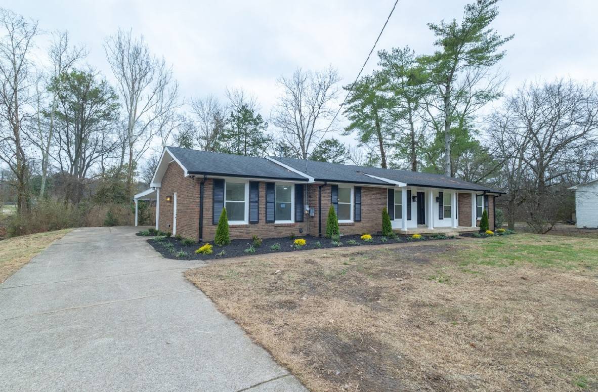 1109 Howell Dr, Franklin, TN 37069