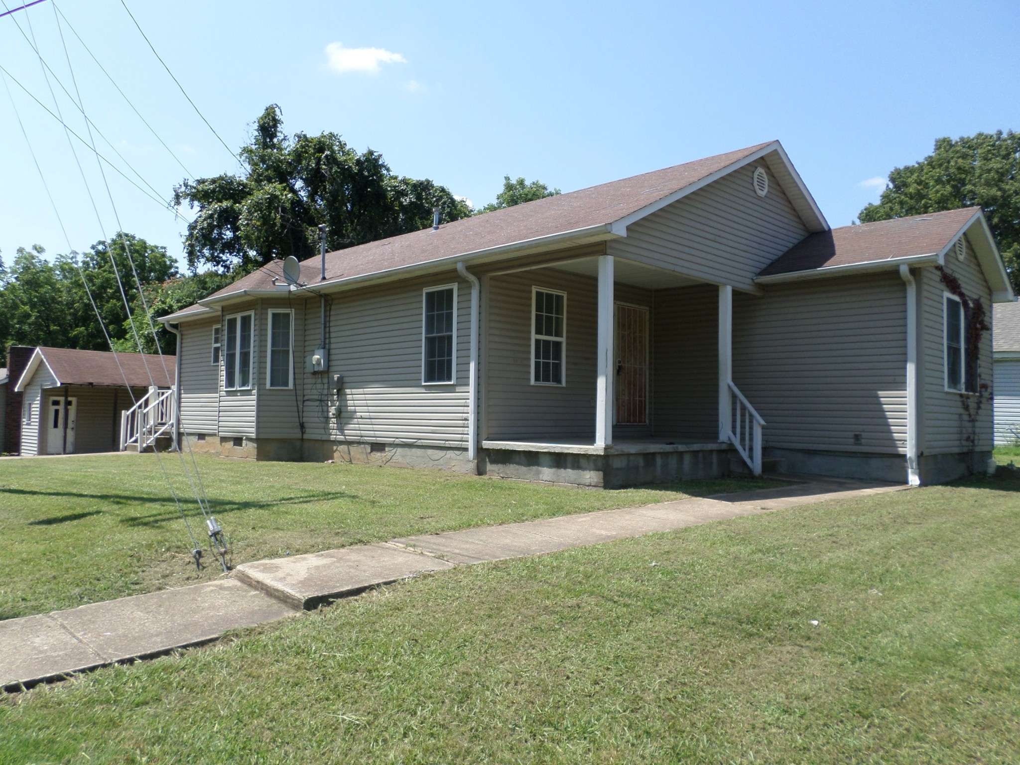 111 Rhea St, Jackson, TN 38301