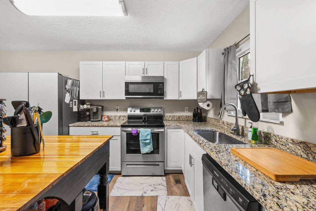 250 McDeerman Rd, Jacksboro, TN 37757