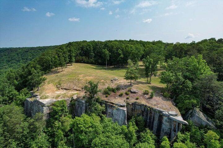 110 Falls Lane, Spencer, TN 38585