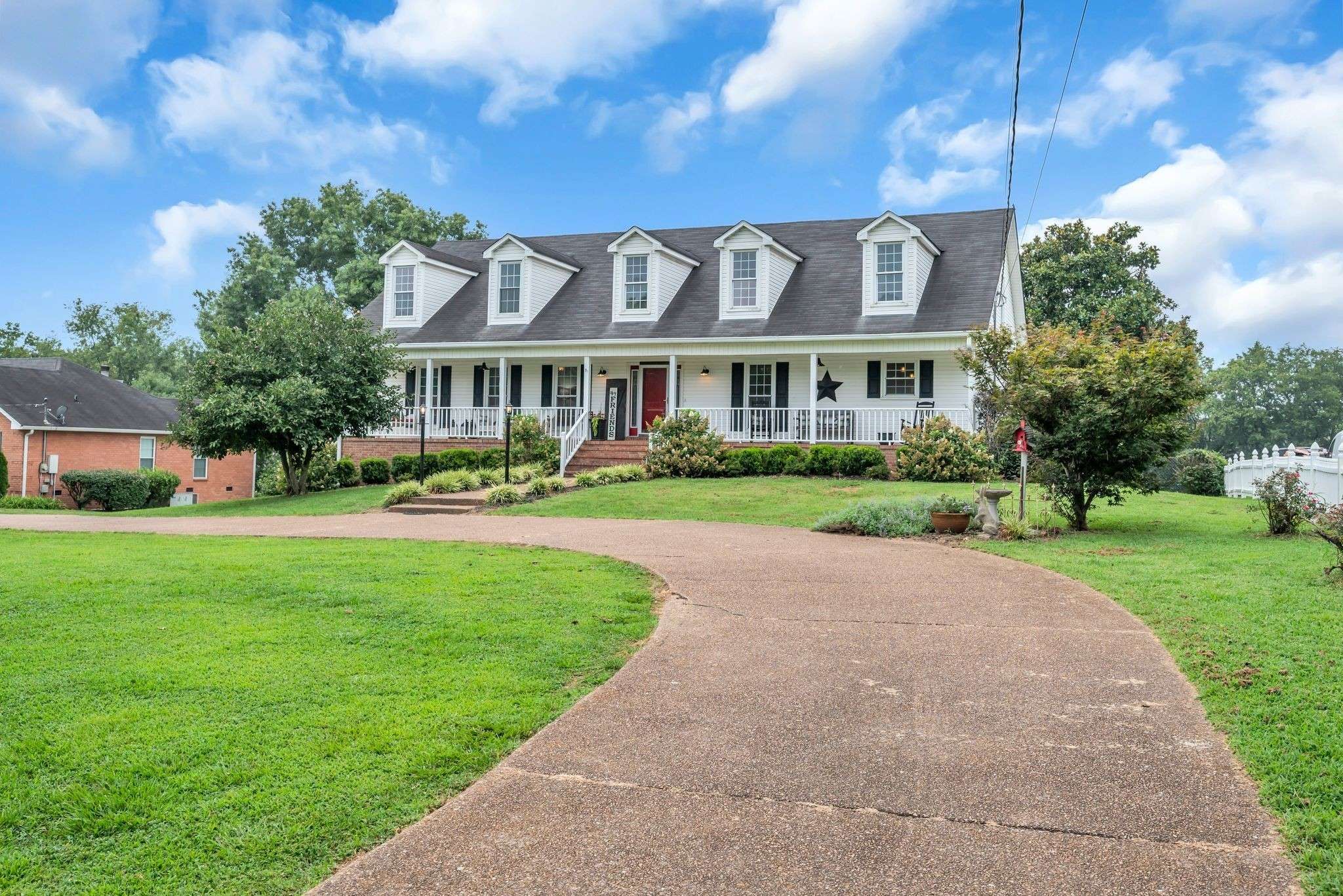 2712 Long Hollow Pike, Hendersonville, TN 37075