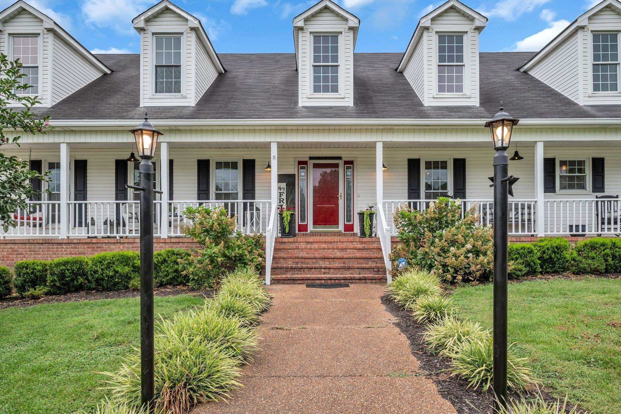 2712 Long Hollow Pike, Hendersonville, TN 37075