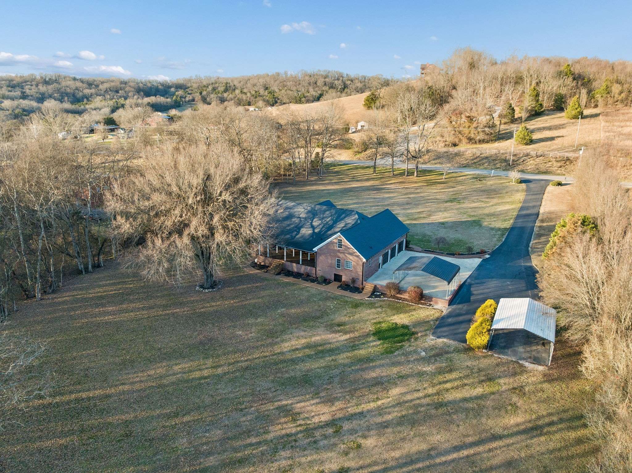 1366 Iron Bridge Rd, Columbia, TN 38401