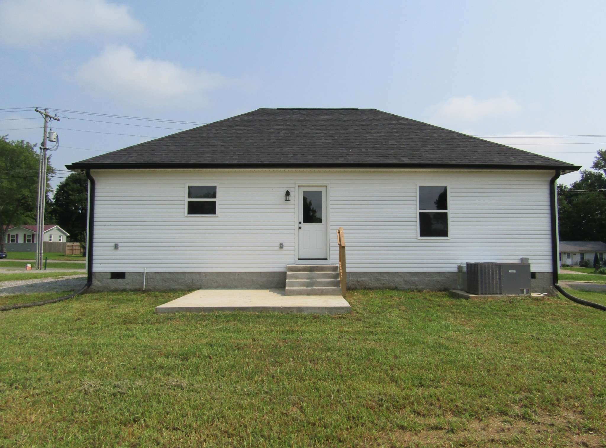 490 Crescent Factory Rd, Lawrenceburg, TN 38464