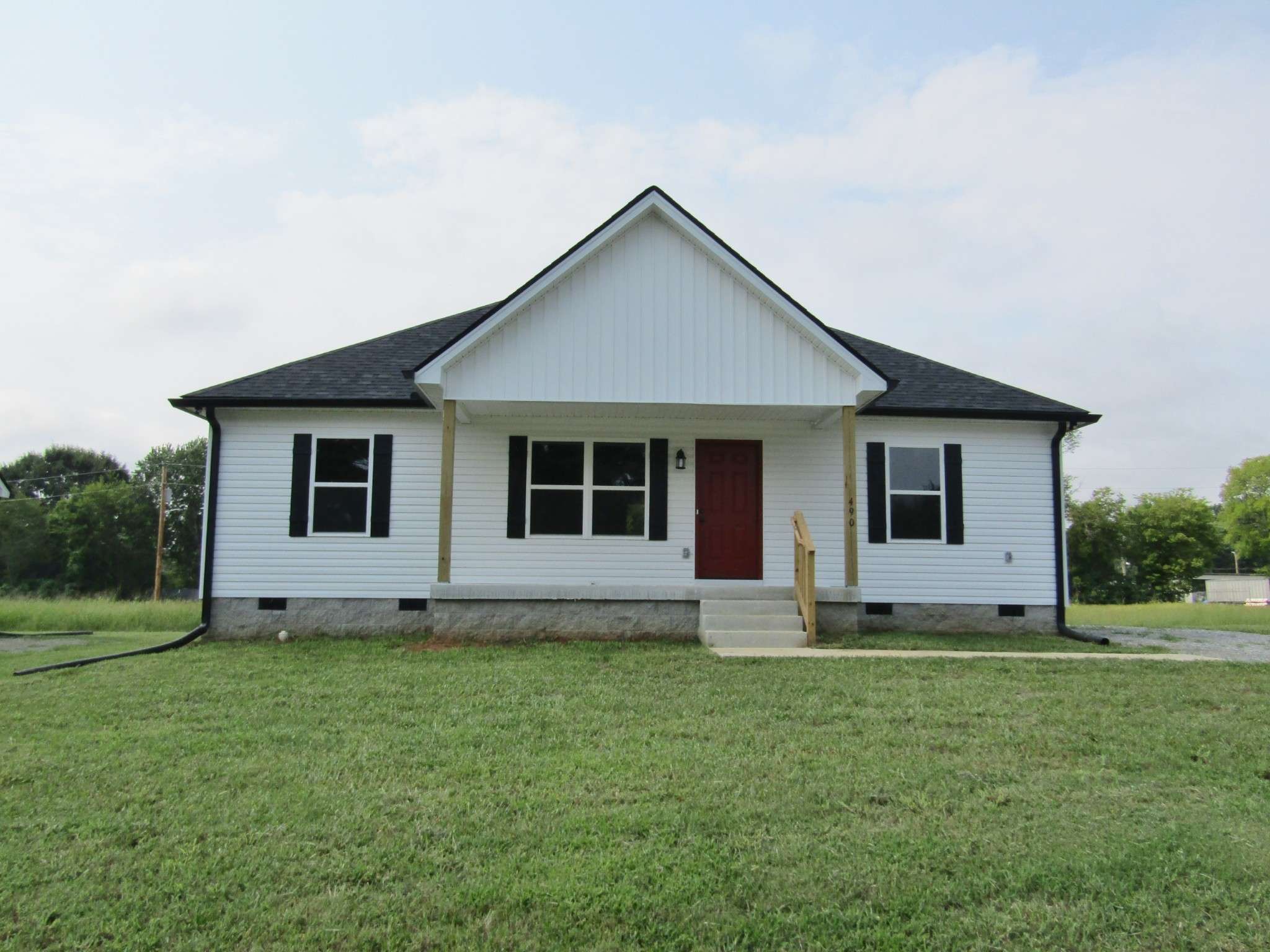 490 Crescent Factory Rd, Lawrenceburg, TN 38464