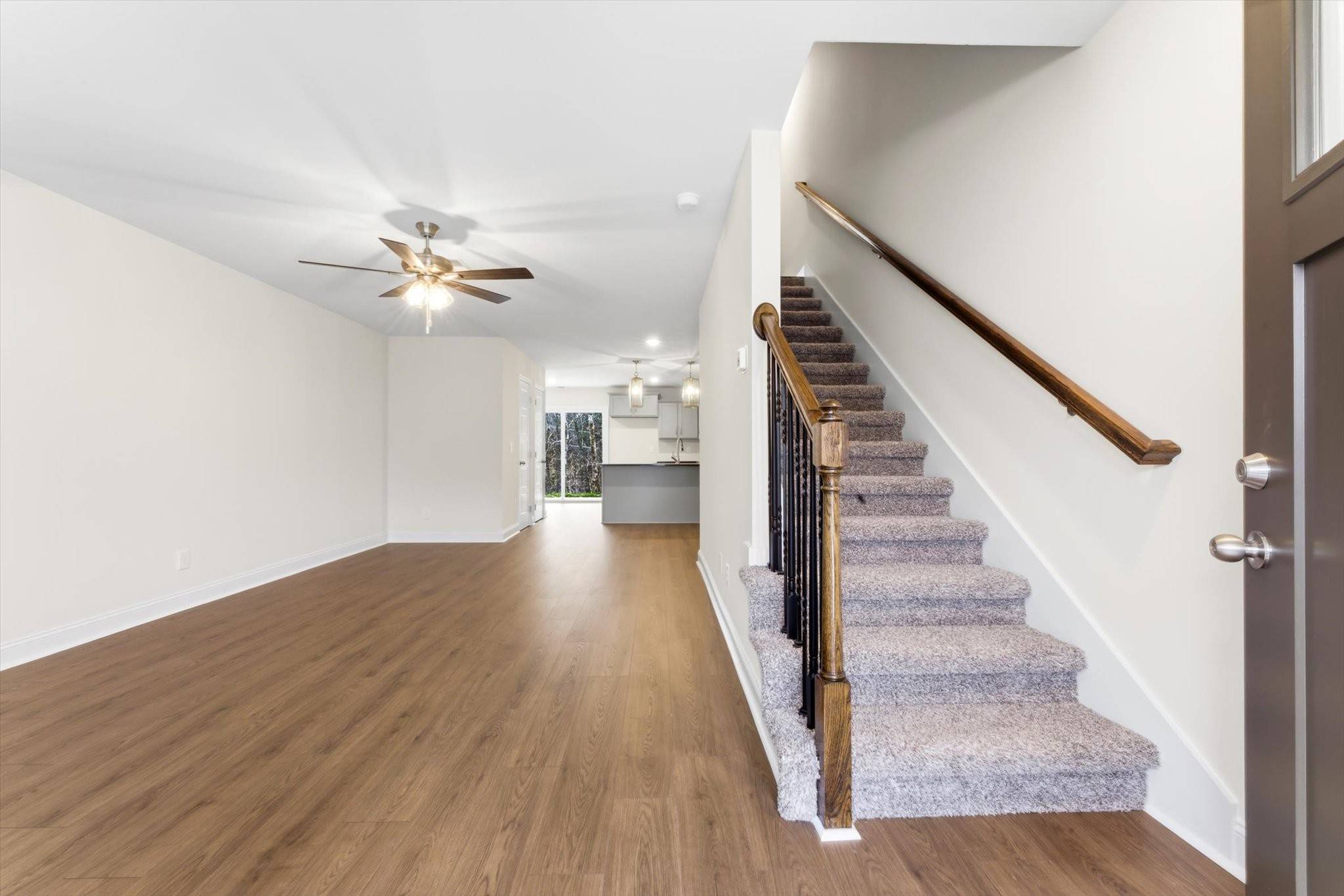 117 Quarry Point Dr, Clarksville, TN 37043