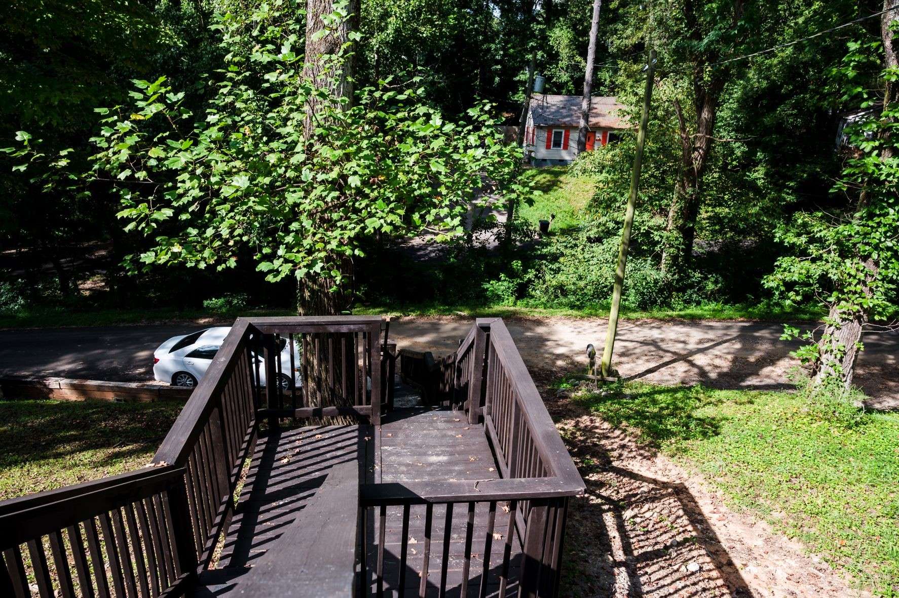 712 Woodlawn Dr, Clarksville, TN 37040