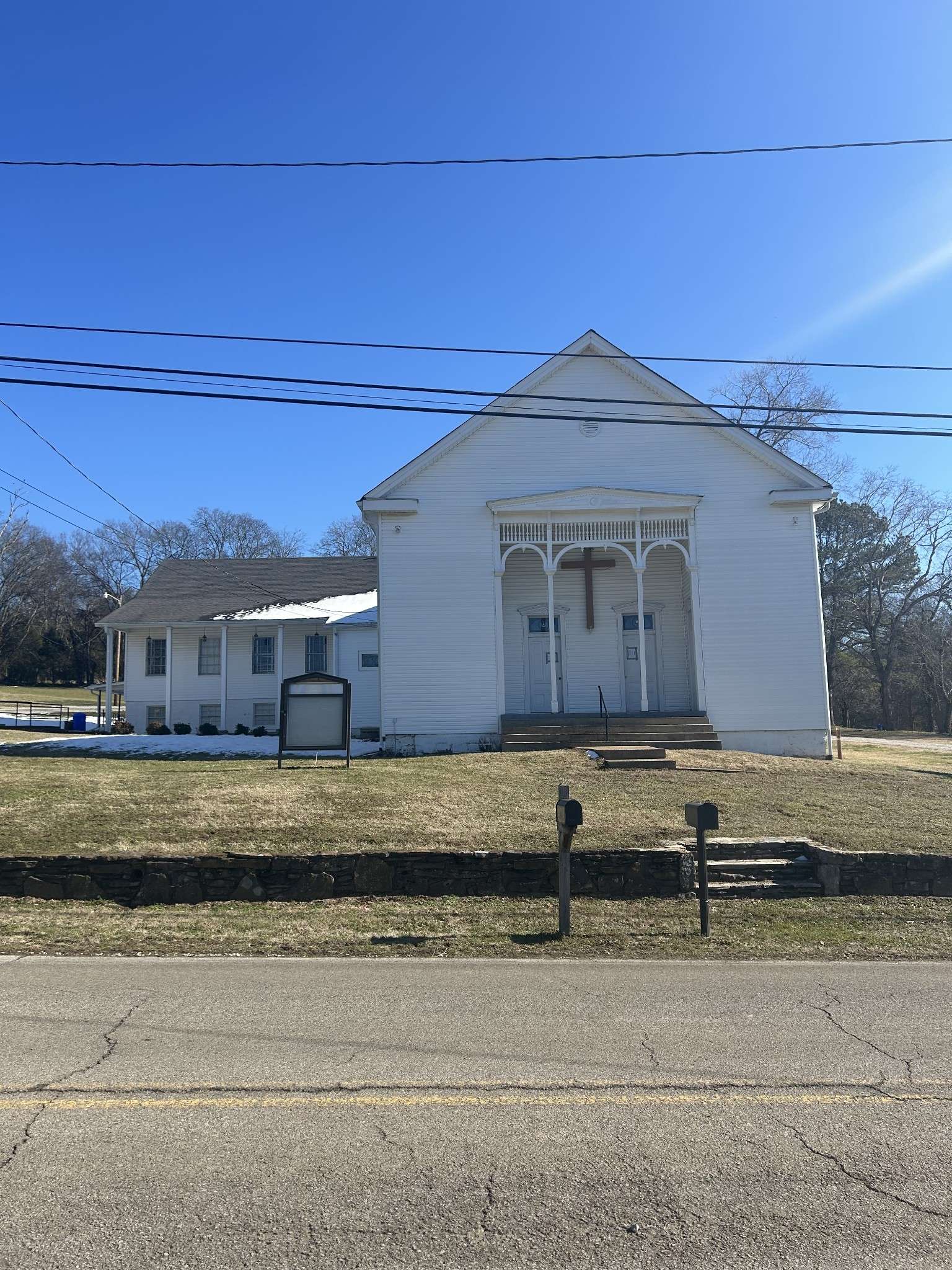 2720 Fly Rd, Santa Fe, TN 38482