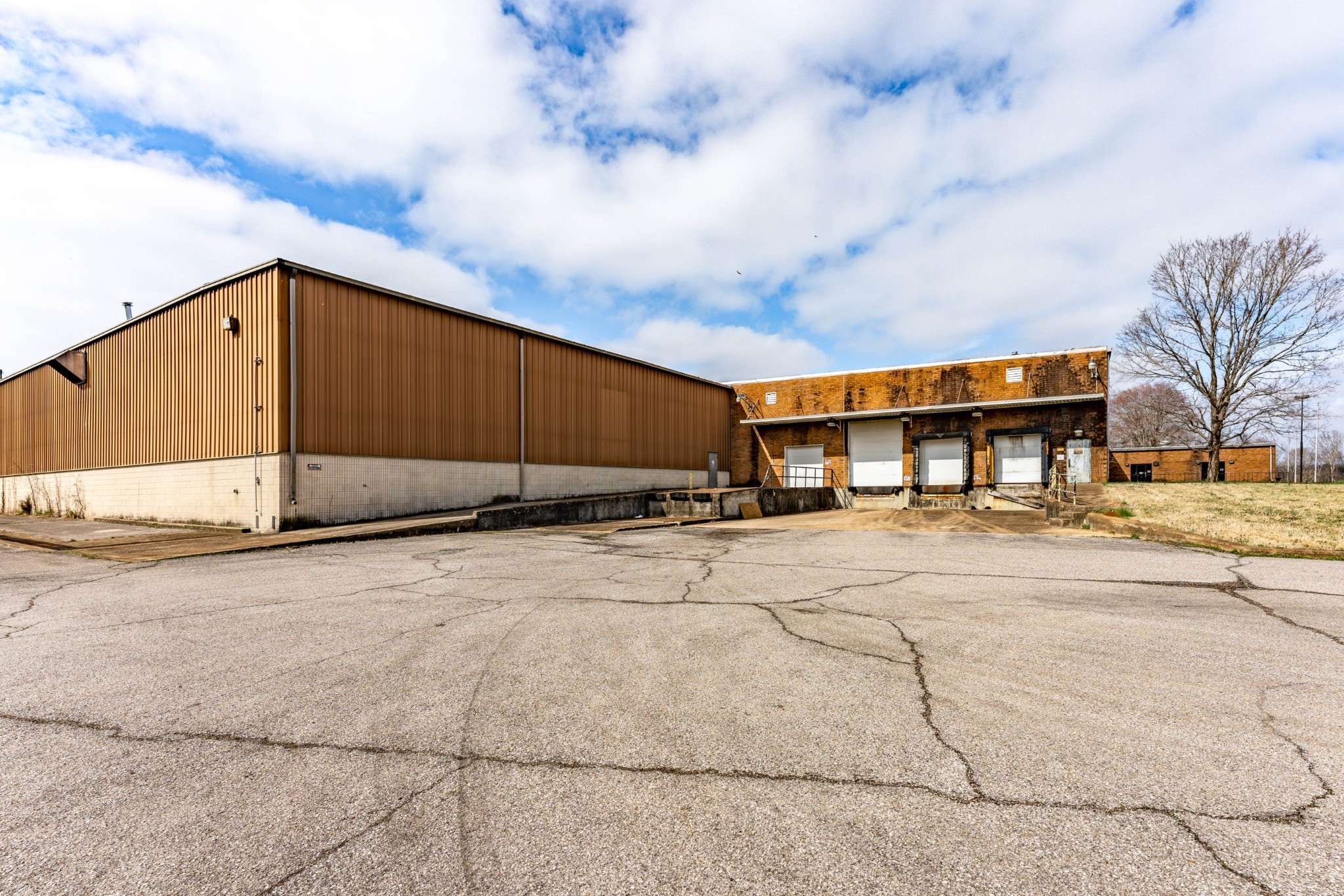 200 Universal Dr, Centerville, TN 37033