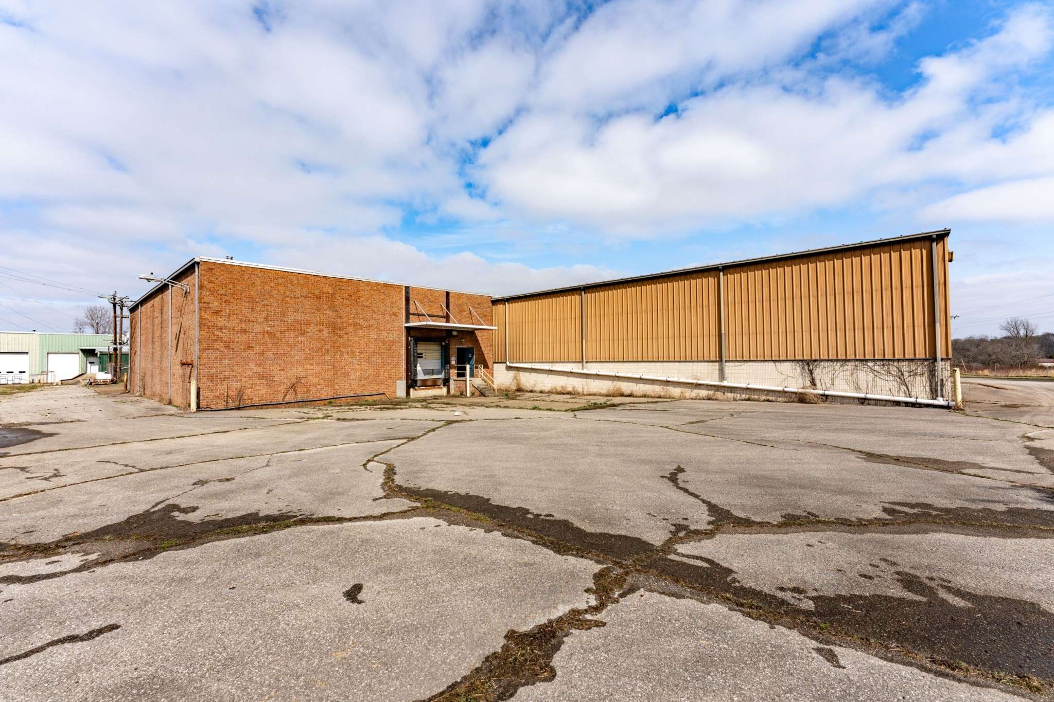 200 Universal Dr, Centerville, TN 37033