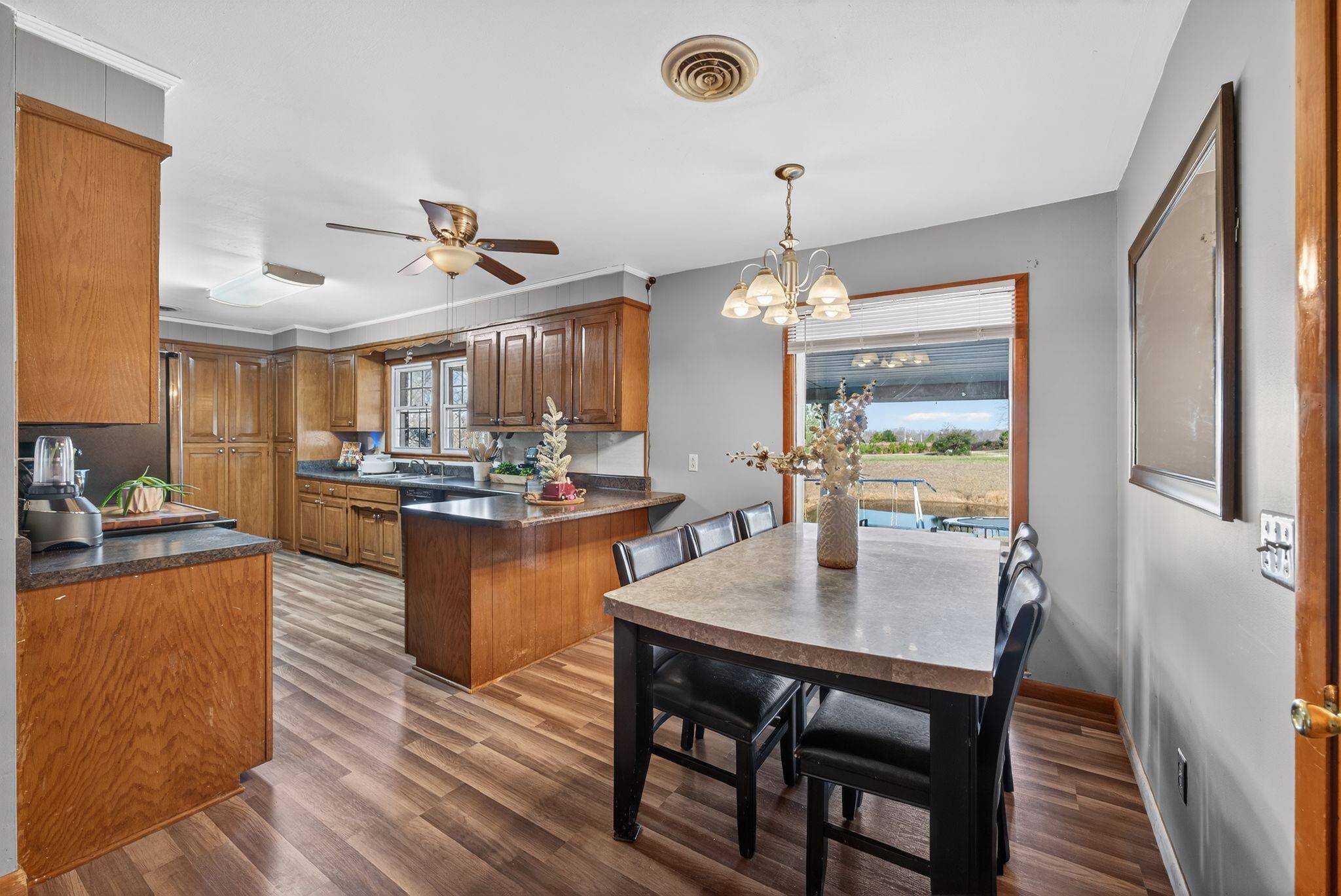 2191 Highway 100, Centerville, TN 37033