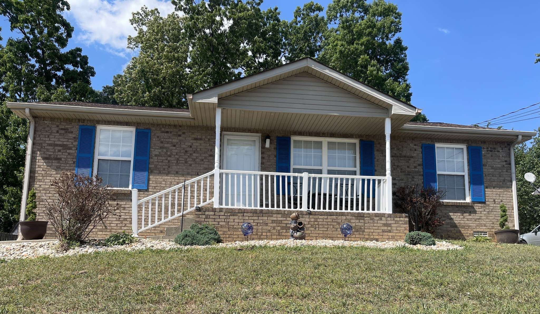 345 Donna Dr, Clarksville, TN 37042
