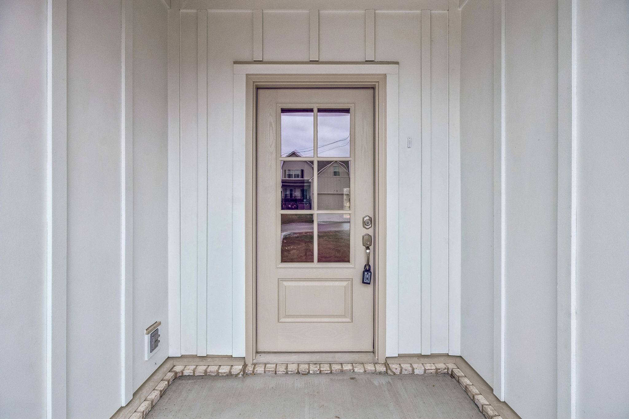 560 Oak Glen Dr, Smithville, TN 37166