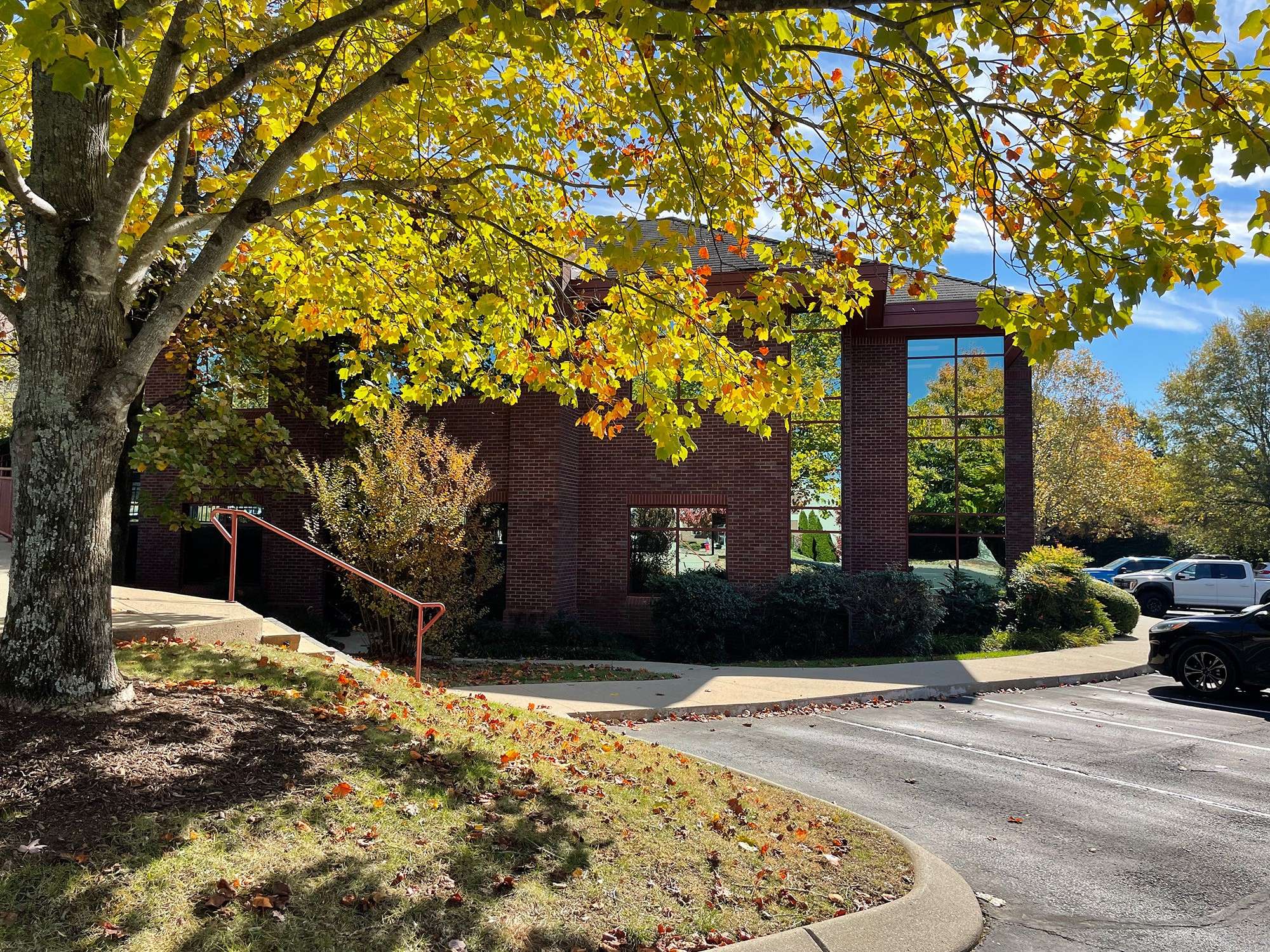 213 Overlook Cir, Brentwood, TN 37027