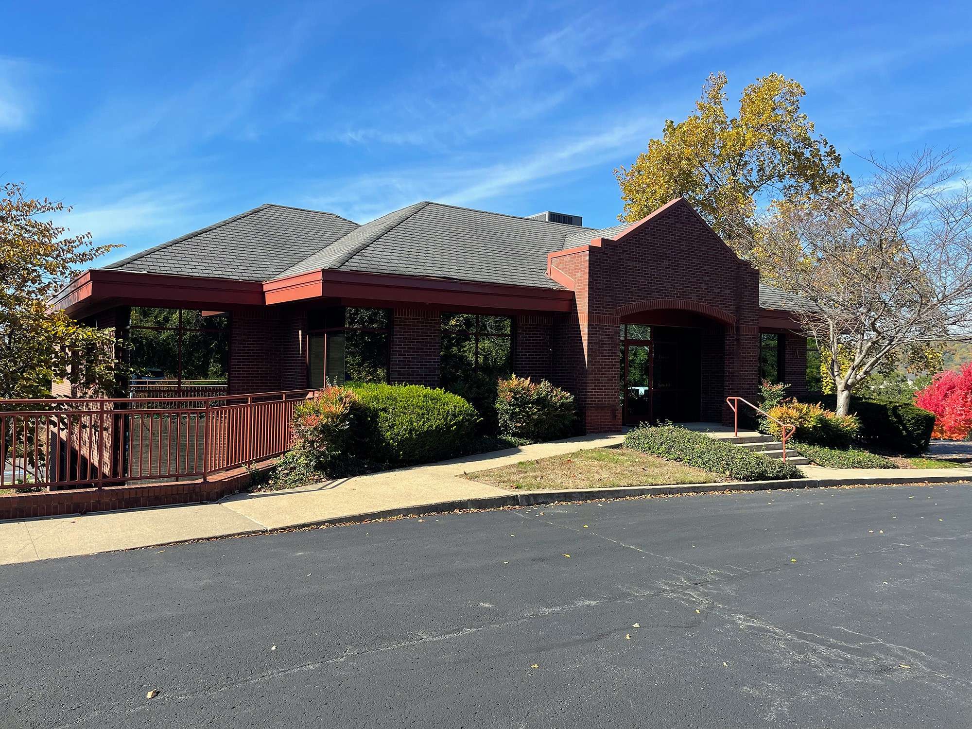 213 Overlook Cir, Brentwood, TN 37027