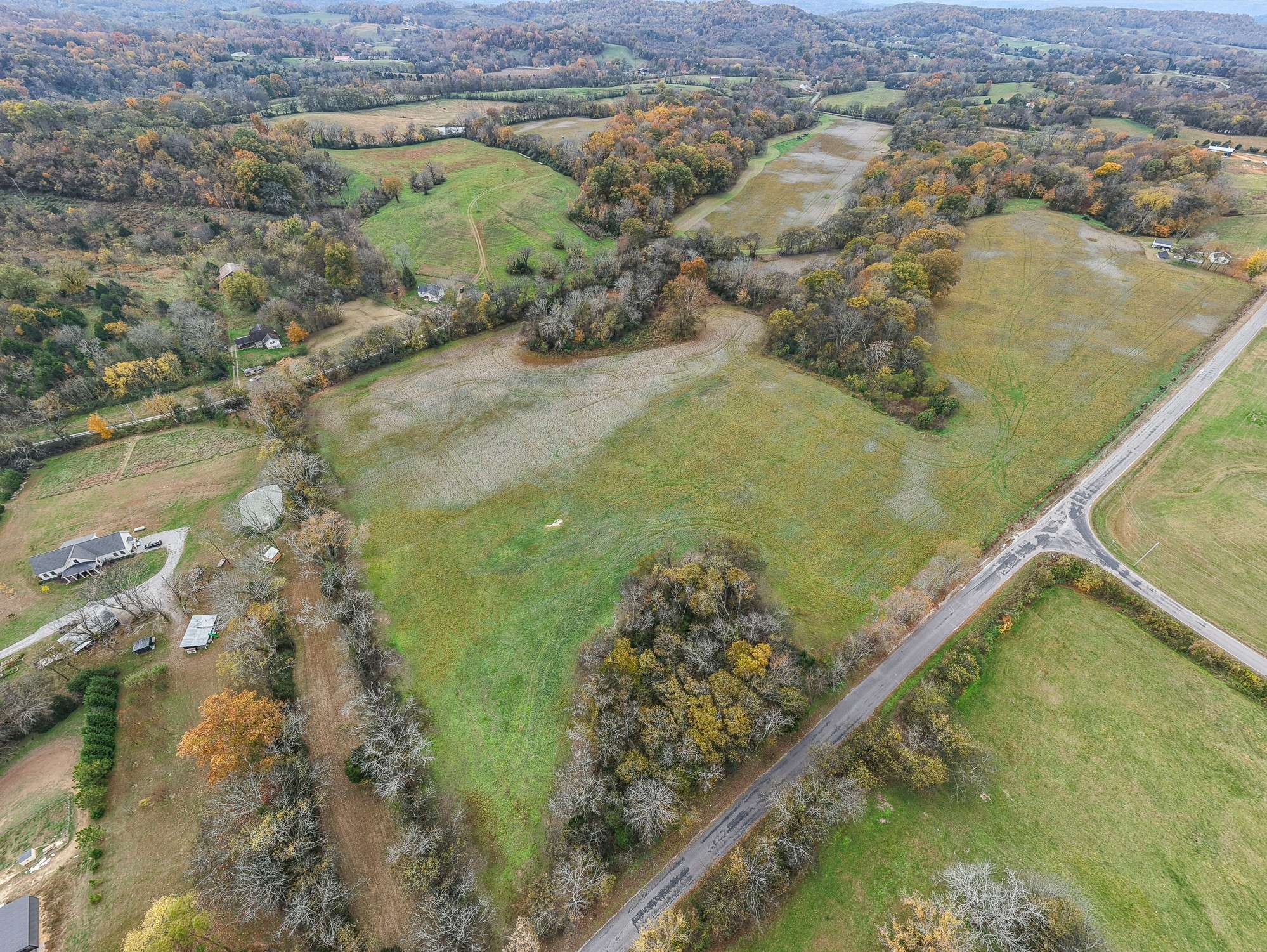 9 Craig Bridge Rd, Williamsport, TN 38487