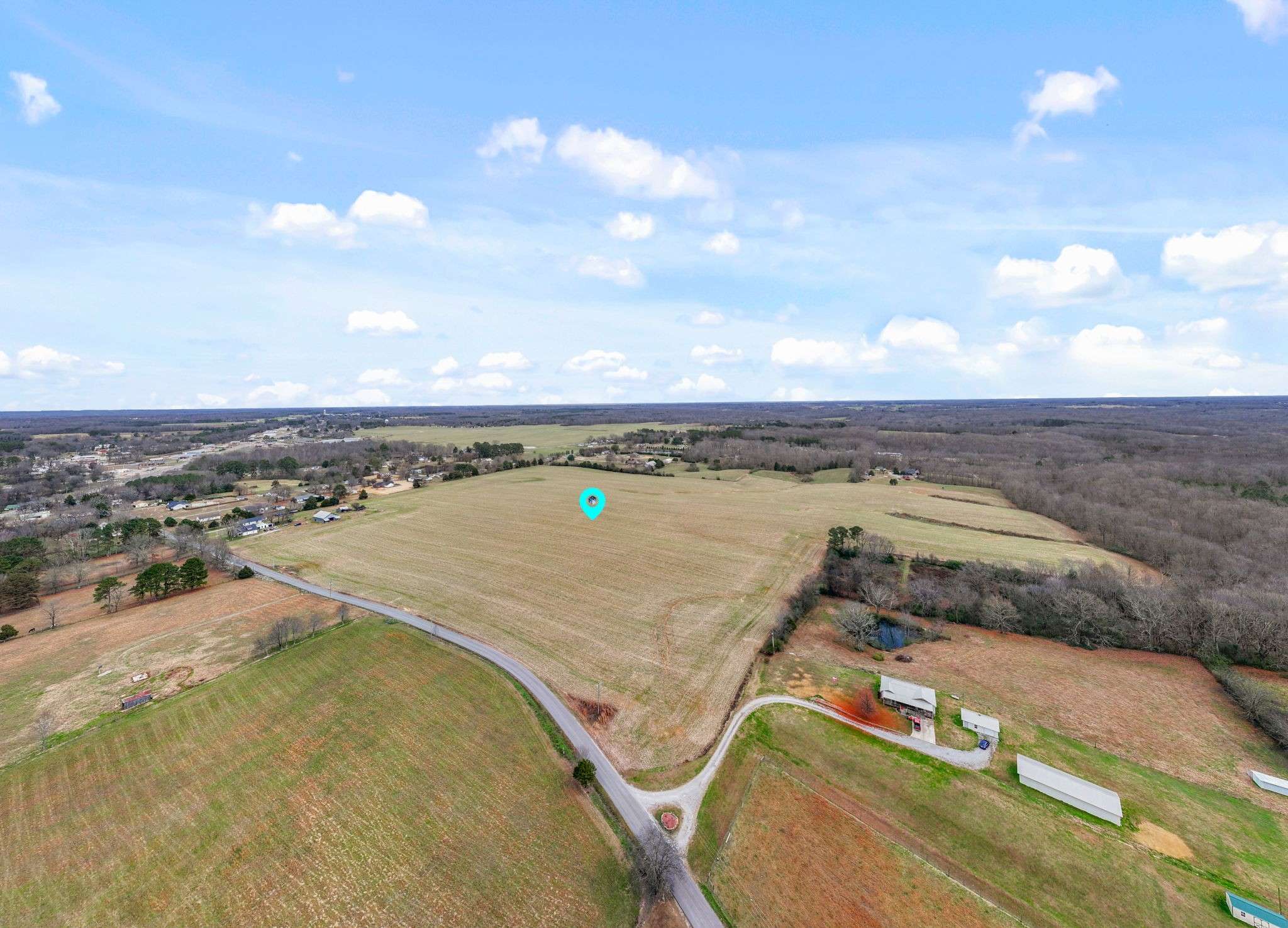 130 Beartown Rd, Loretto, TN 38469