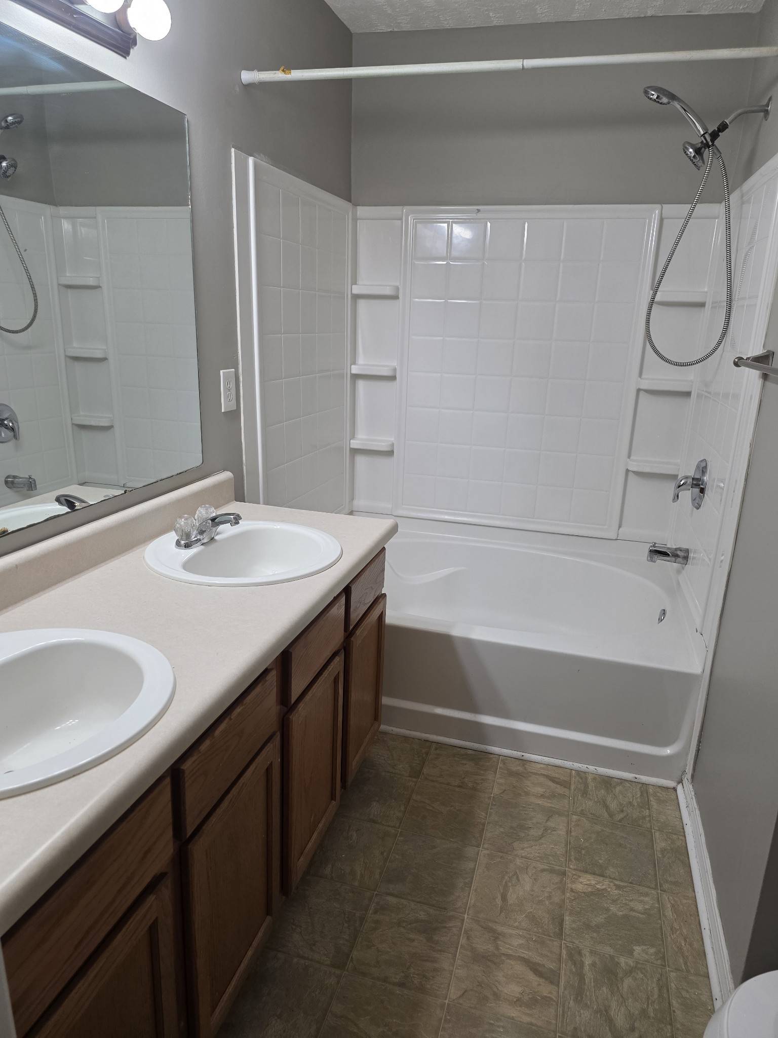 1008 Halifax Ln, Antioch, TN 37013