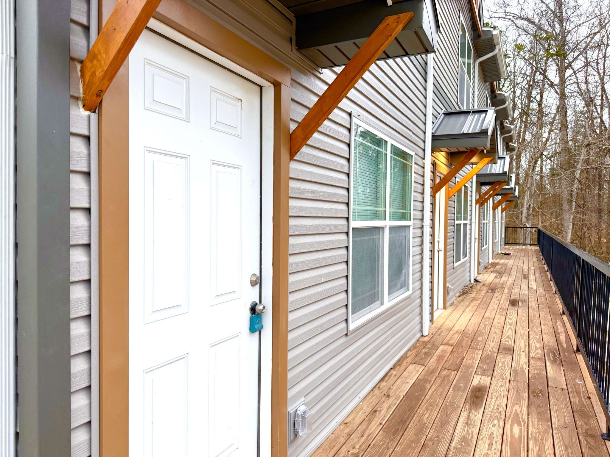511 Glenstone Springs Dr, Clarksville, TN 37043