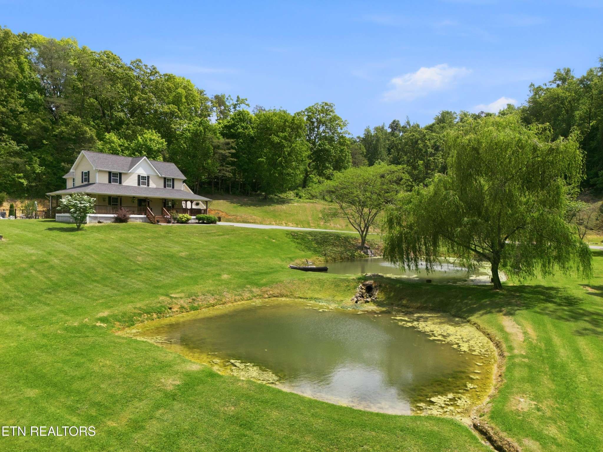 1913 E Union Valley Rd, Seymour, TN 37865