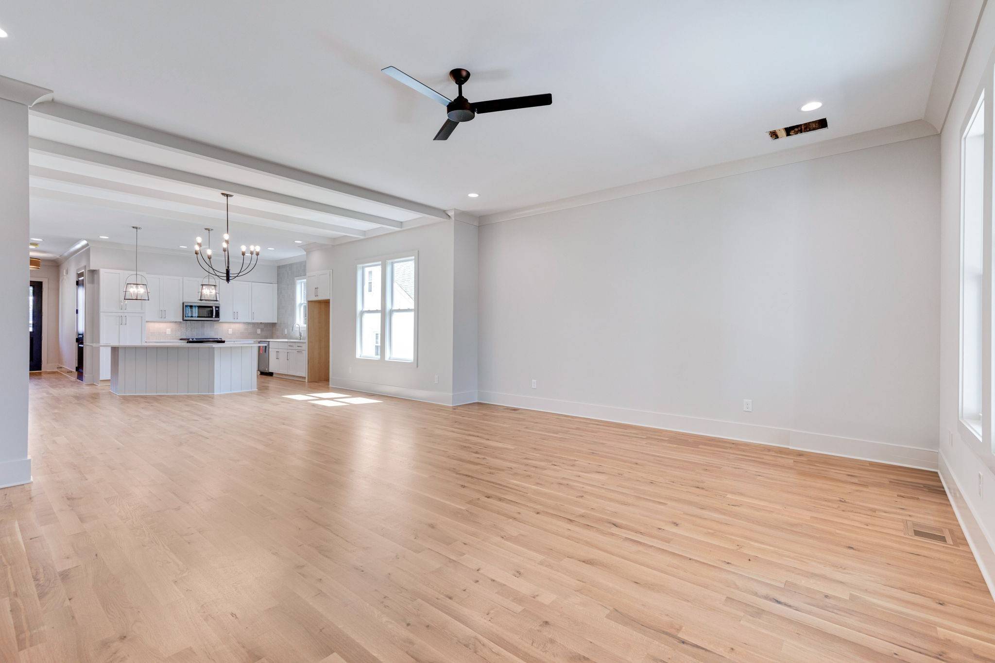 6369 Alamo Pl, Nashville, TN 37209