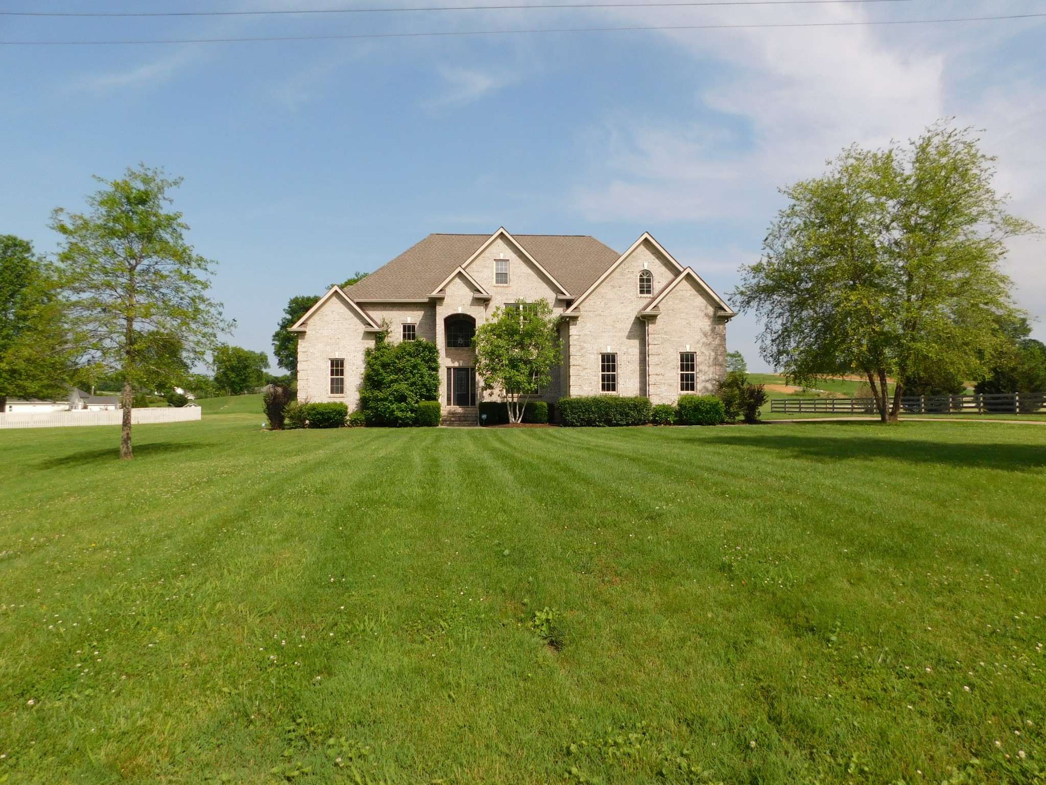 423 Carters Creek Pike, Columbia, TN 38401
