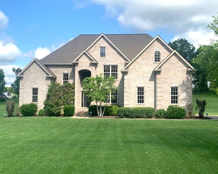 423 Carters Creek Pike, Columbia, TN 38401