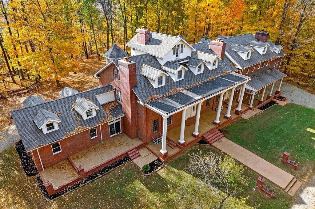 6211 Rocky Point Rd, Cookeville, TN 38506