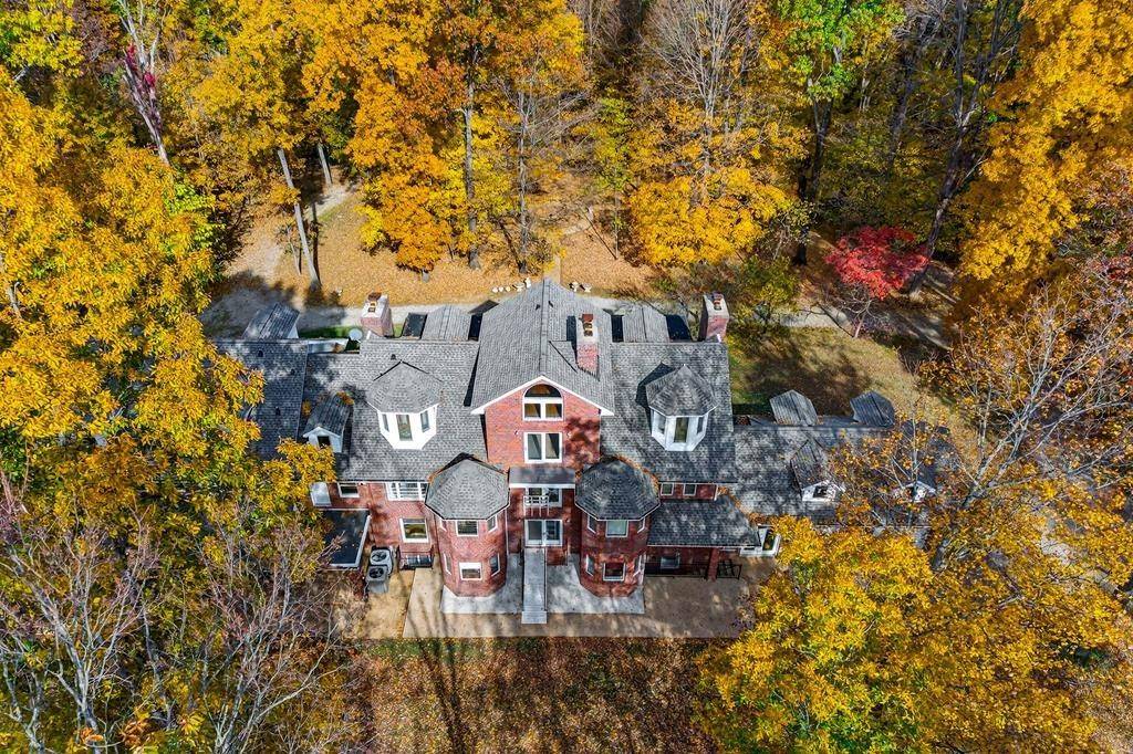 6211 Rocky Point Rd, Cookeville, TN 38506