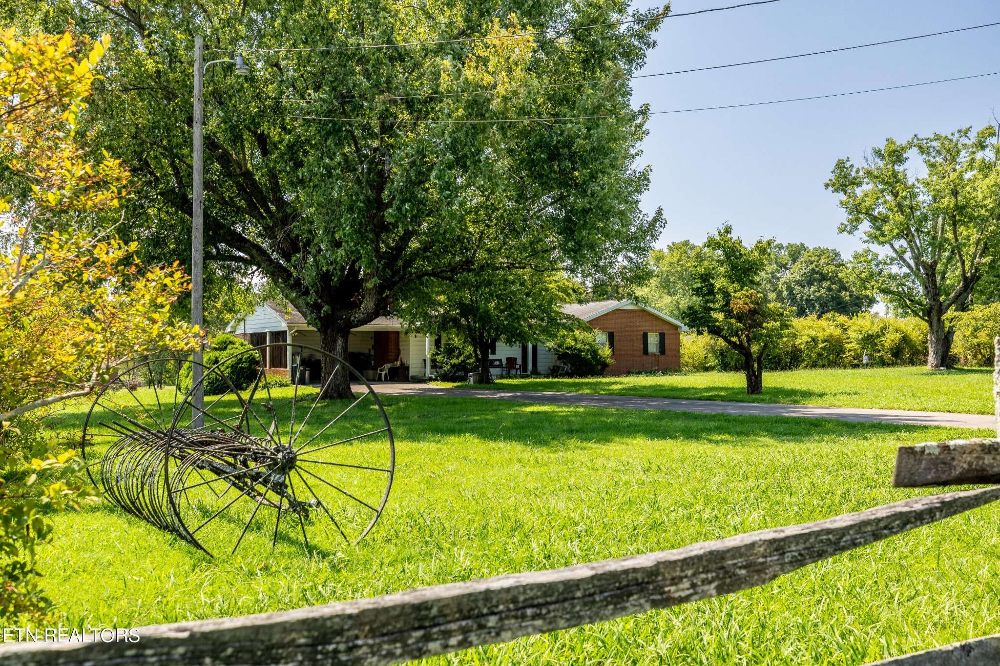 111 Harmon Rd, Maryville, TN 37804