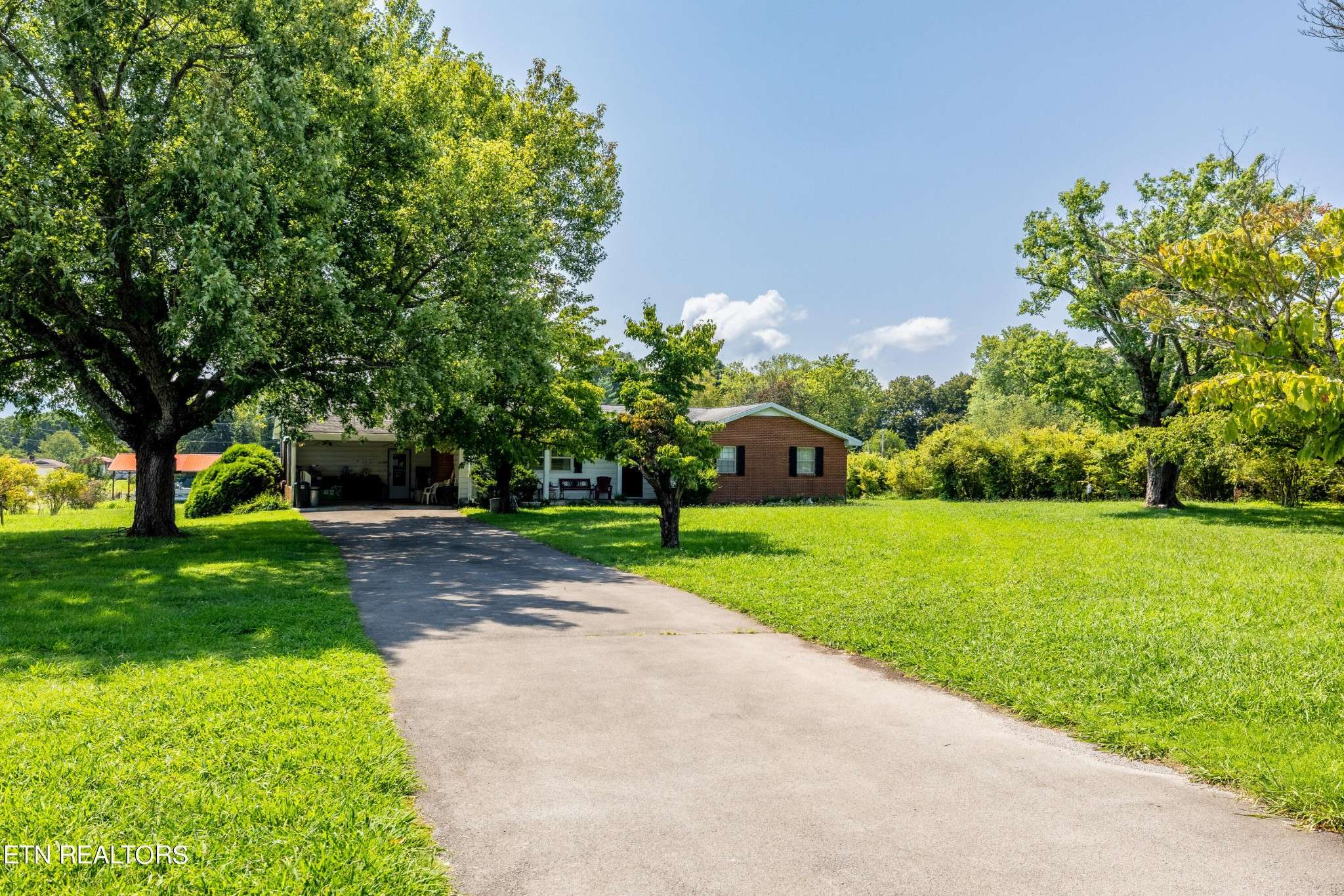 111 Harmon Rd, Maryville, TN 37804